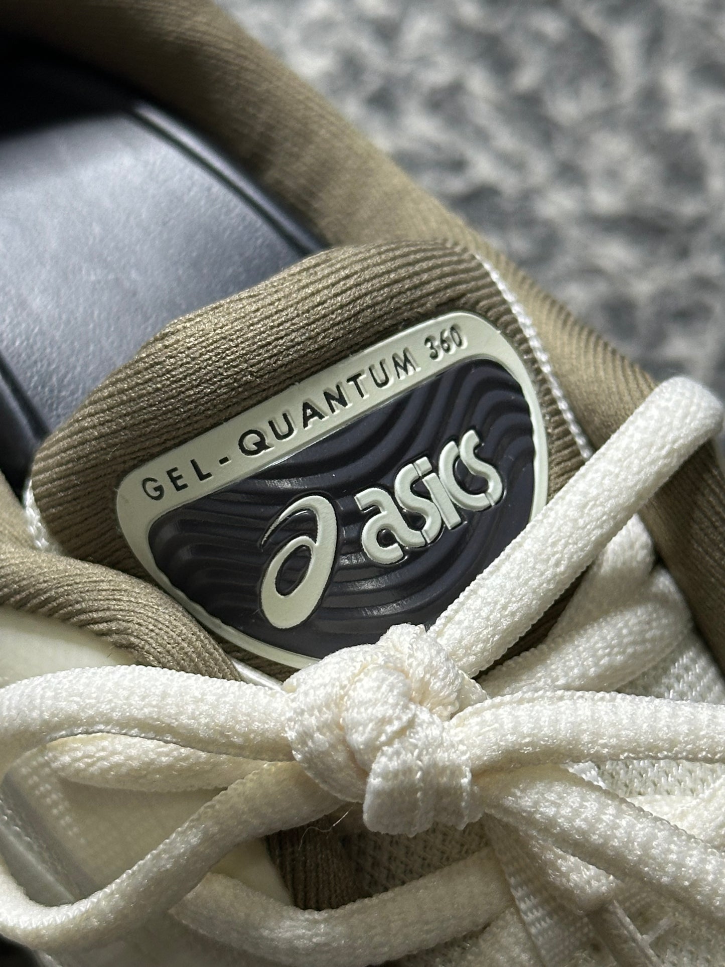ASICS GEL QUANTUM 360 CREAMY WHITE
