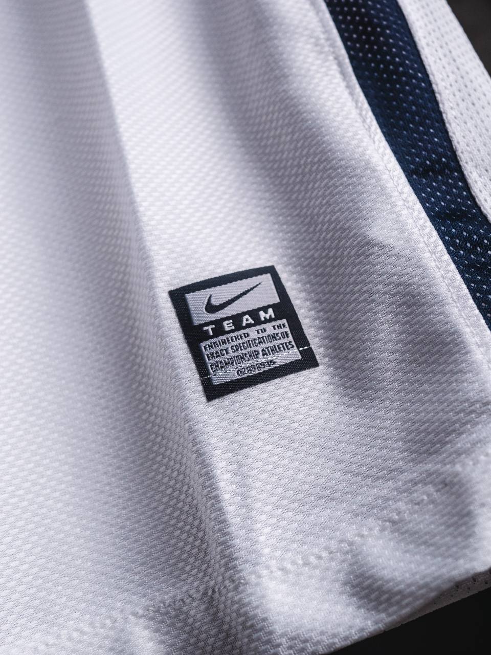 MAN UNITED AWAY VINTAGE KIT