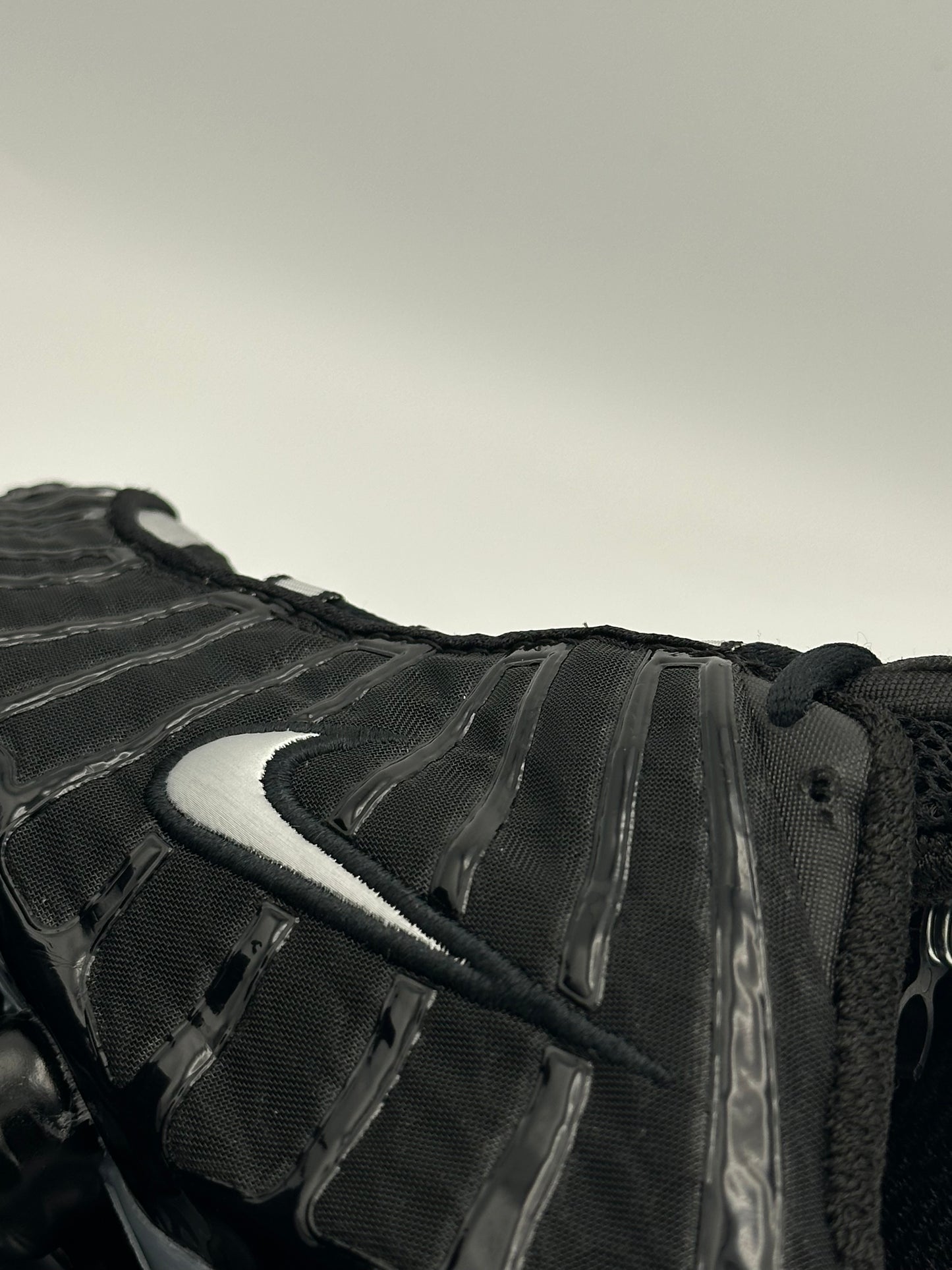 NIKE SHOX TL BLACK SILVER