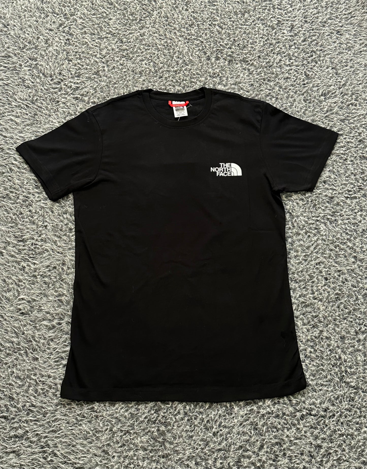 THE NORTH FACE BLACK SHIRT π€