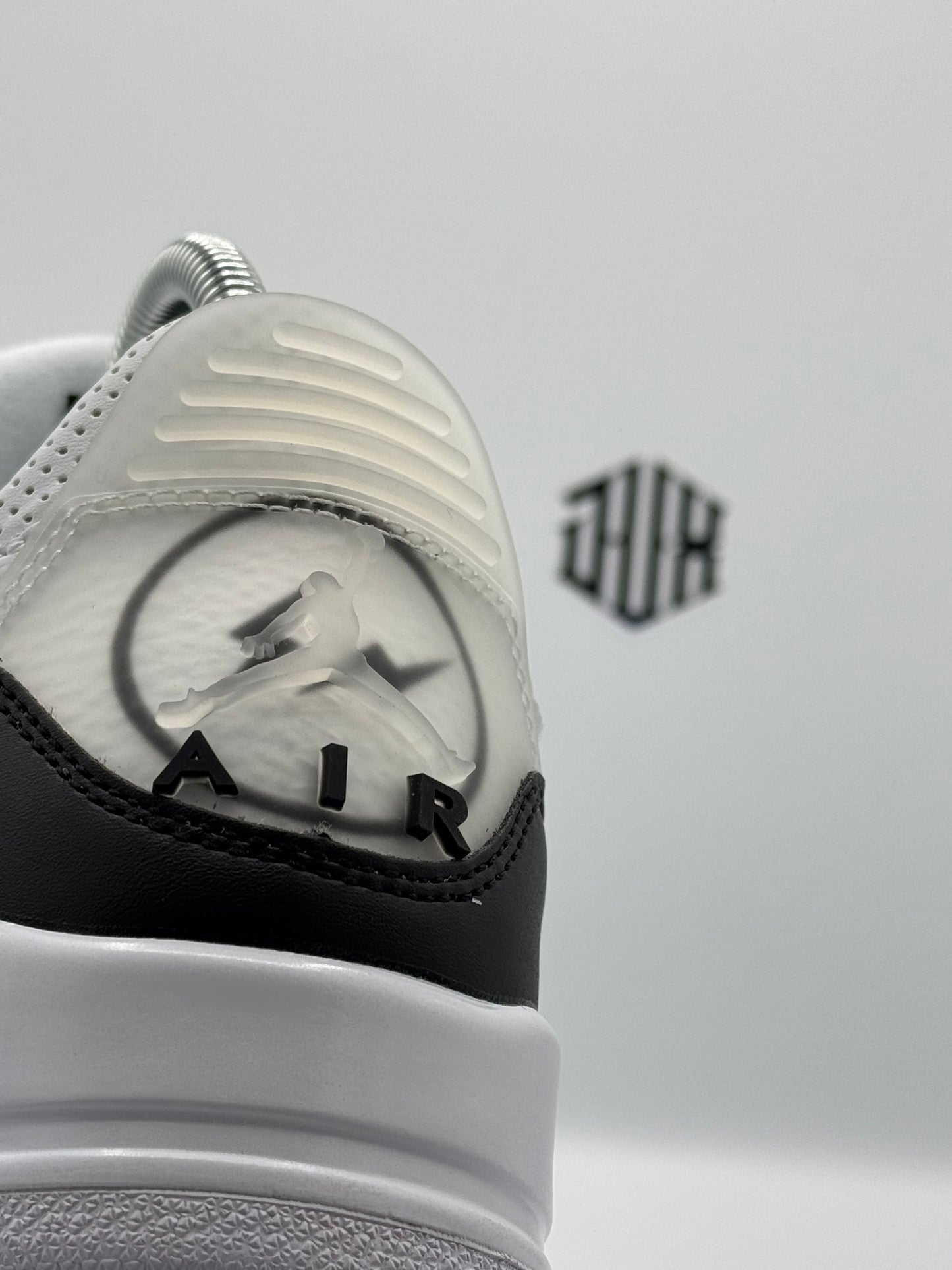 JORDAN 3 FRAGMENT