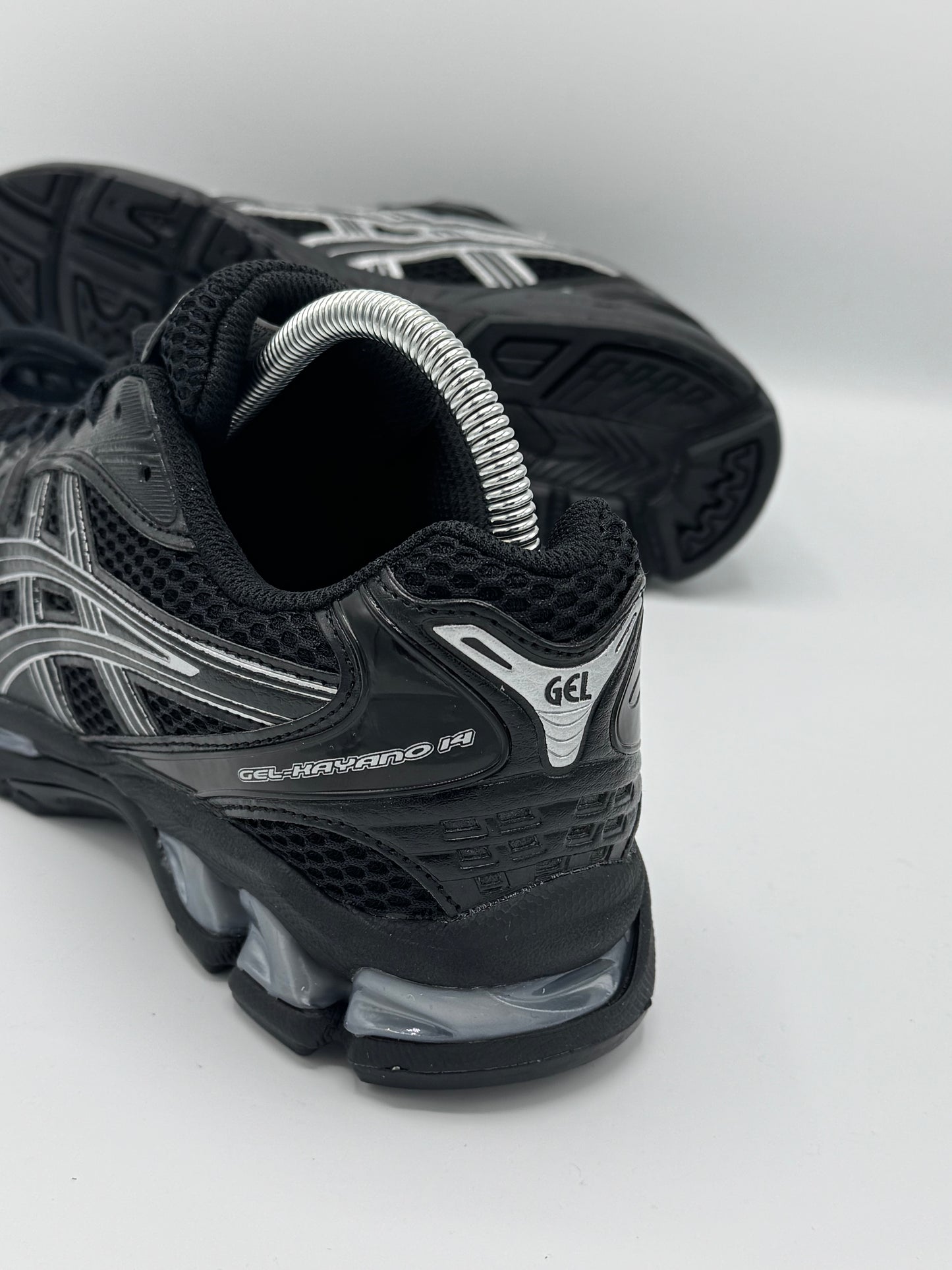 ASICS GEL KAYANO 14 BLACK SILVER