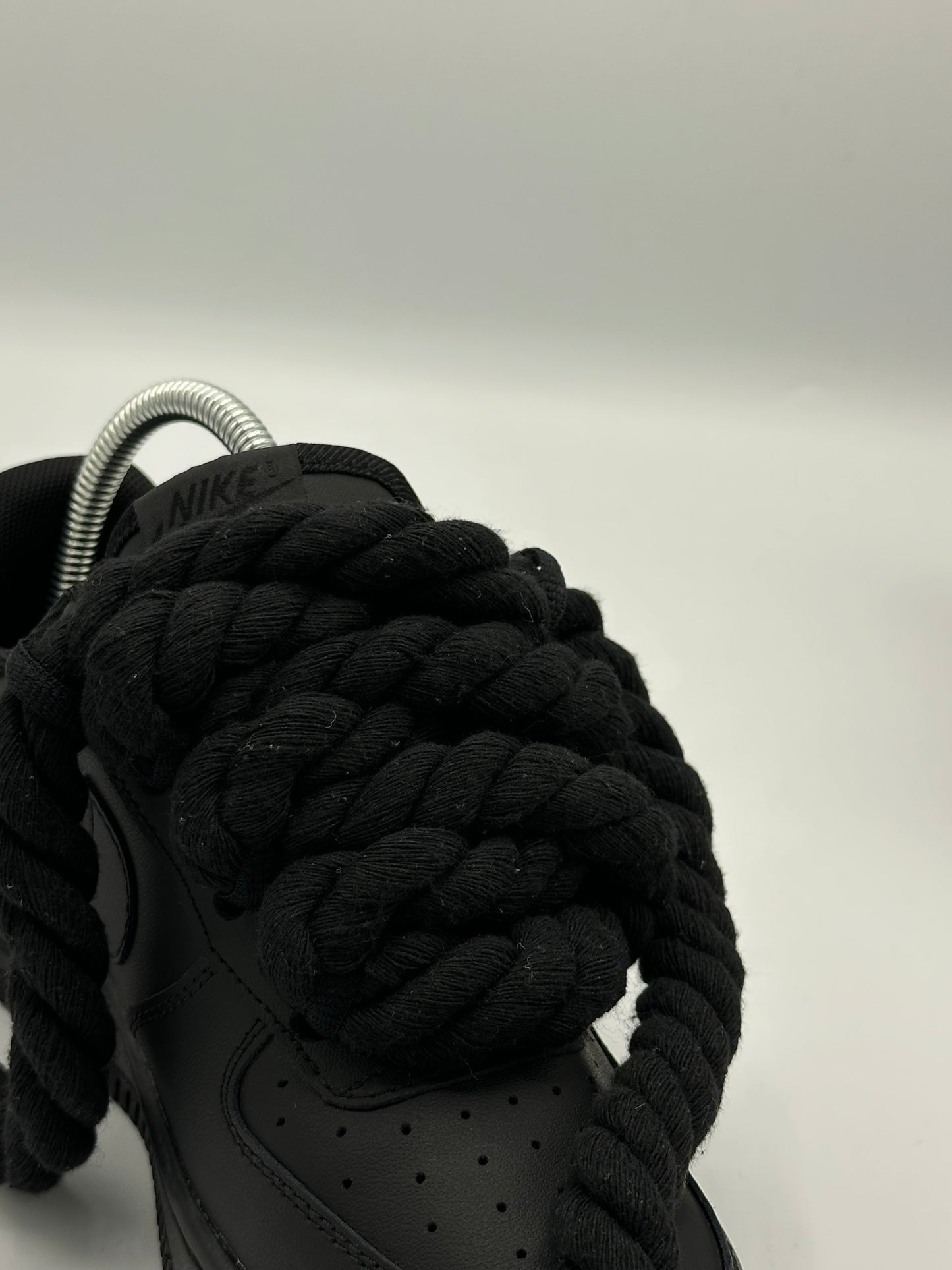 AIR FORCE 1 BLACK ROPE LACES