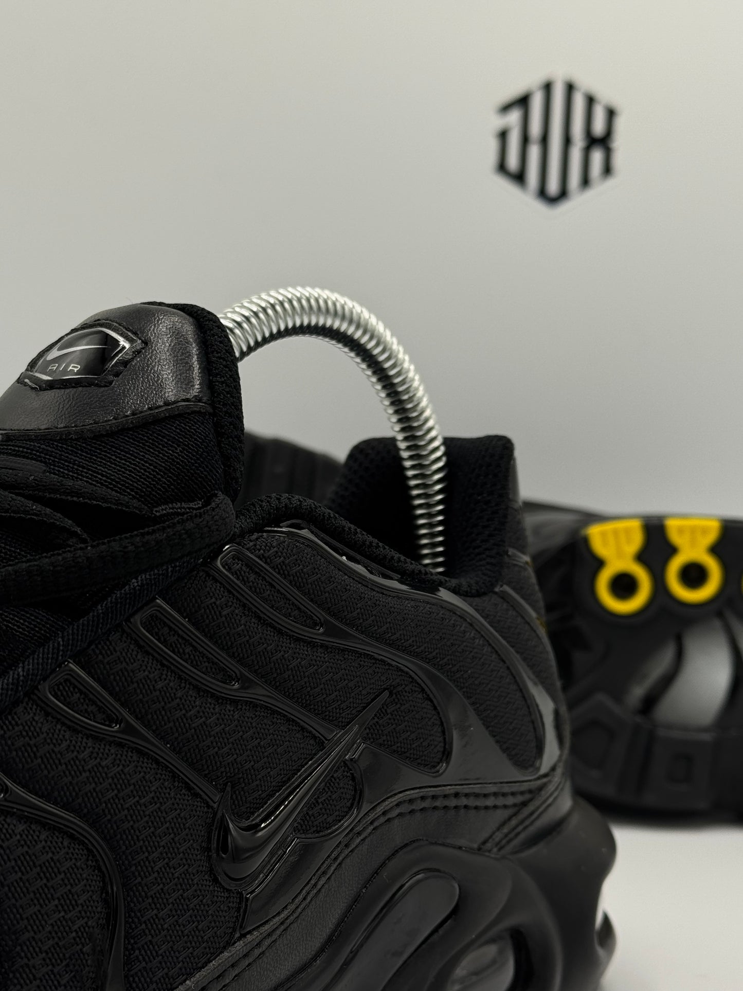 TN AIR BLACK BLACK