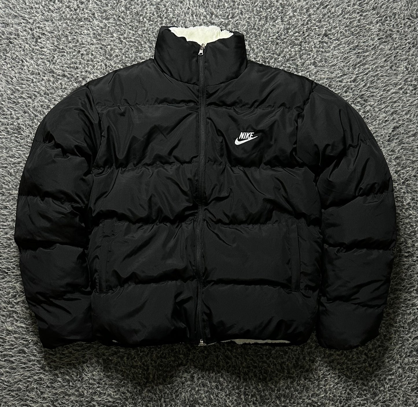 NIKE DOUBLE FACE POLAR PUFFER JACKET