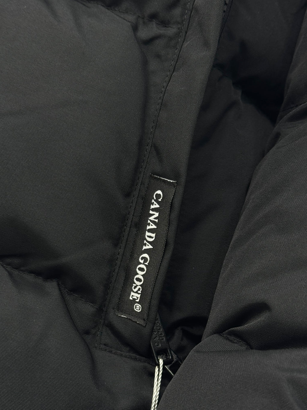 CANADA GOOSE WYNDHAM PARKA BLACK