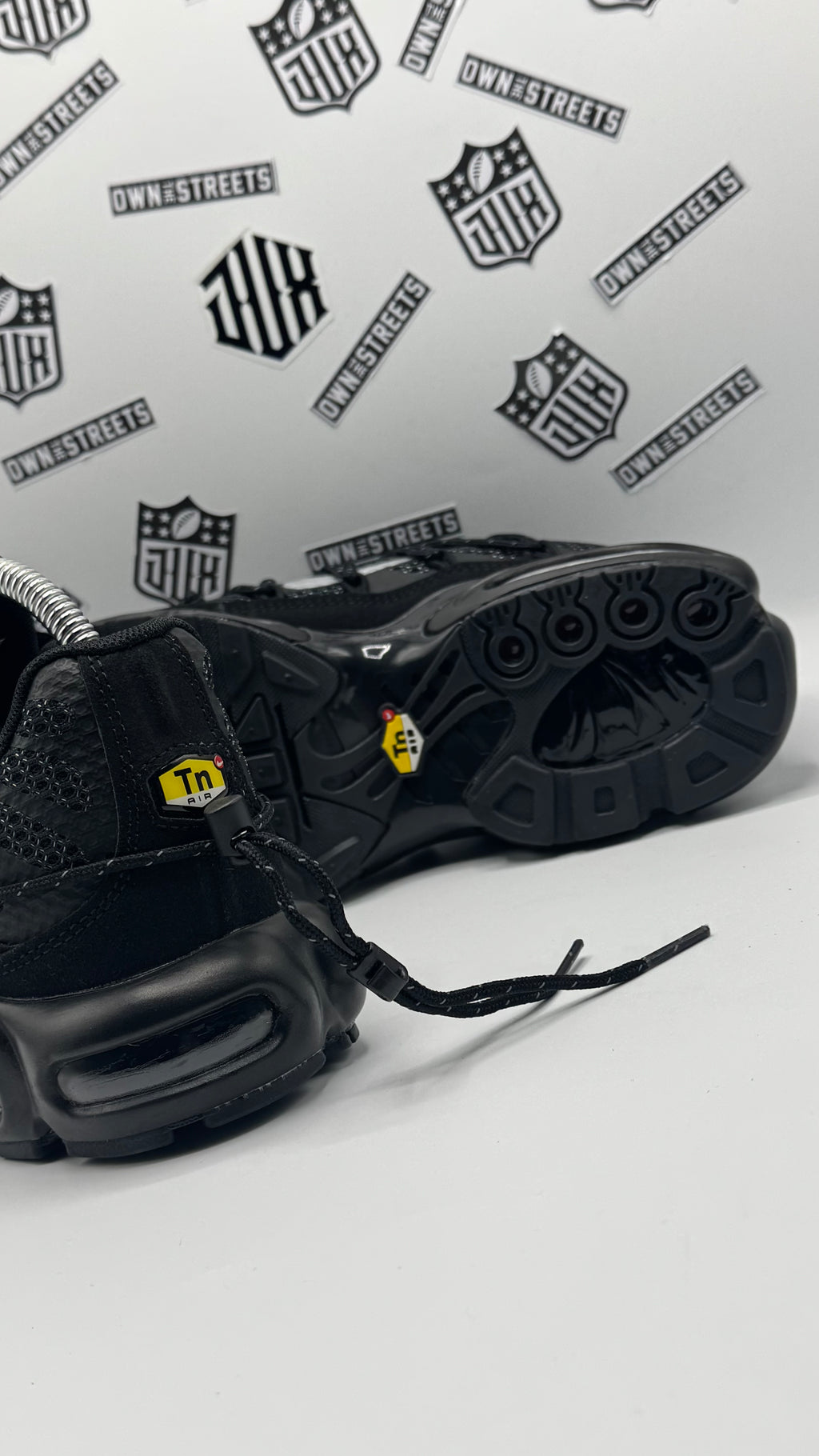 NIKE TN UTILITY BLACK WHITE