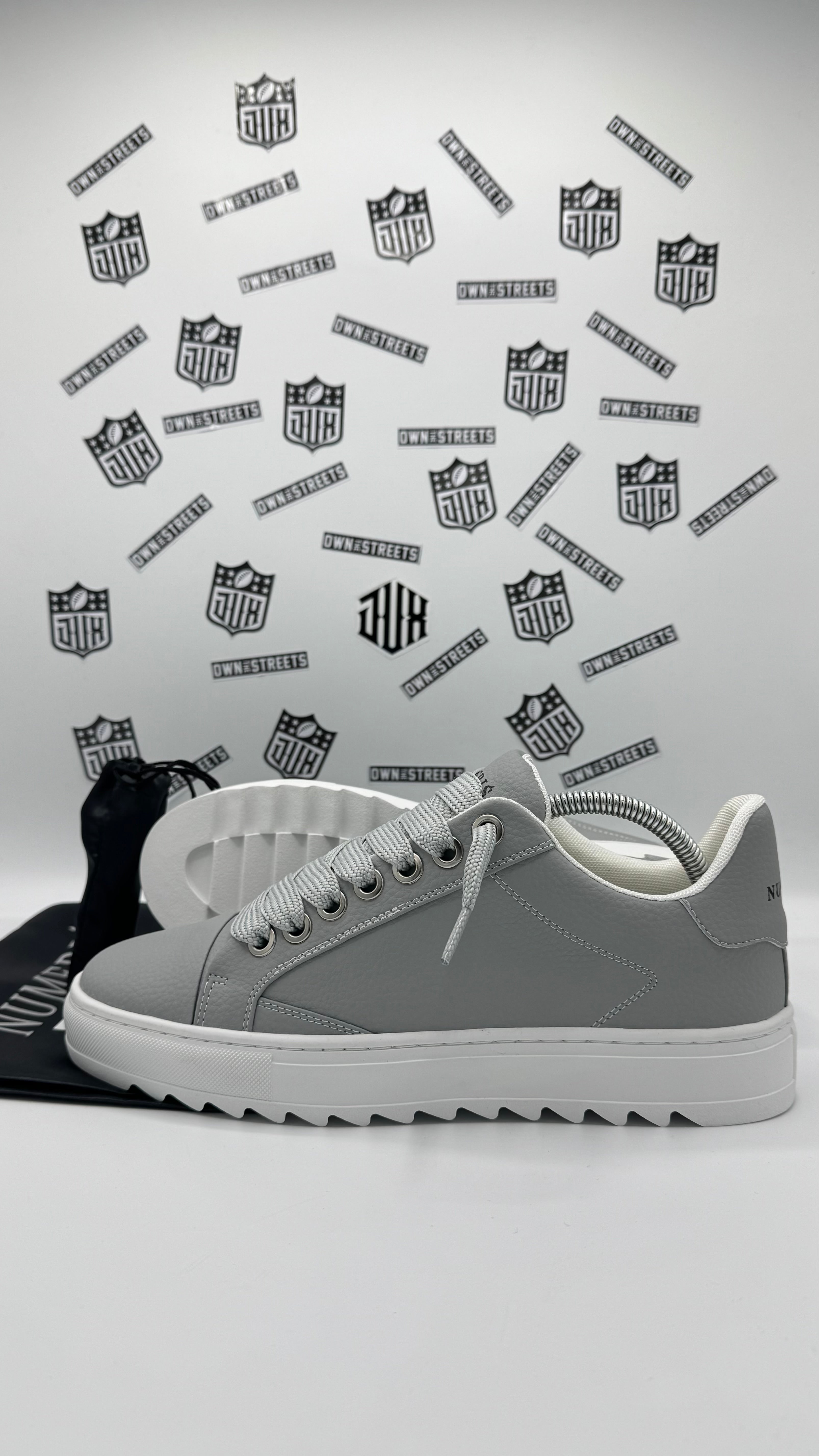 NUMERIS GREY LEATHER SNEAKERS (VVHQ)