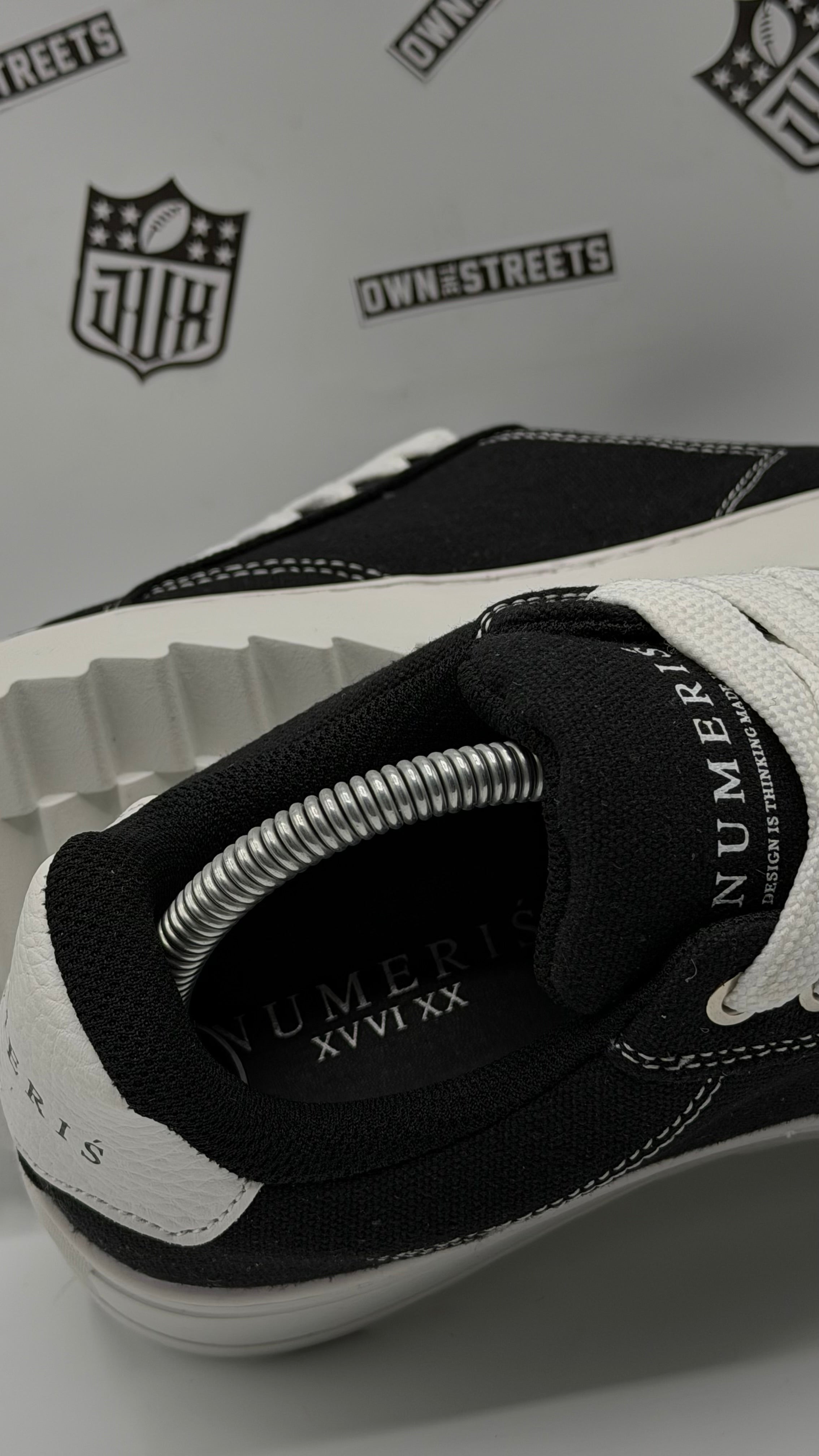 NUMERIS SNEAKERS BLACK WHITE