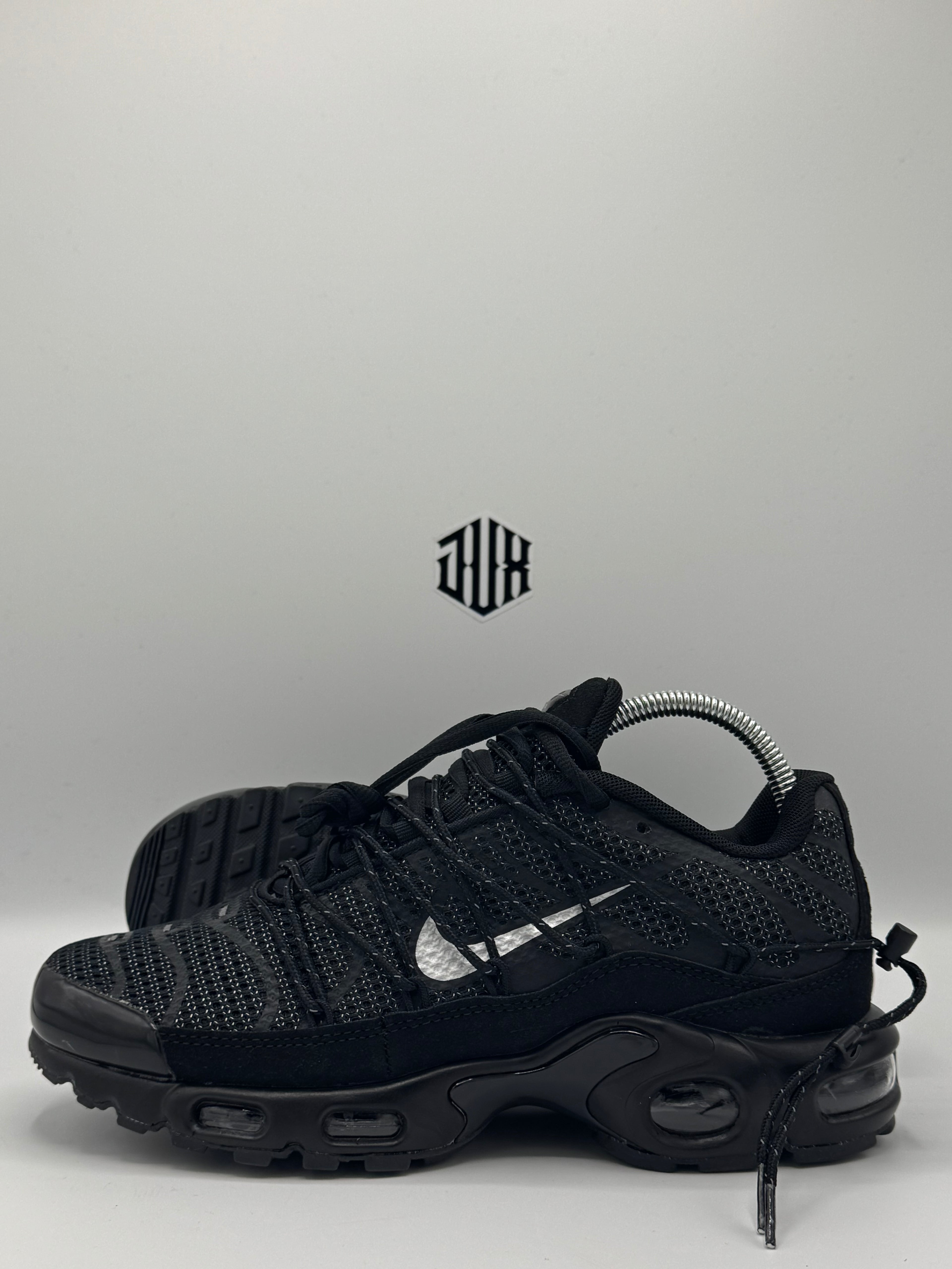 TN UTILITY BLACK WHITE