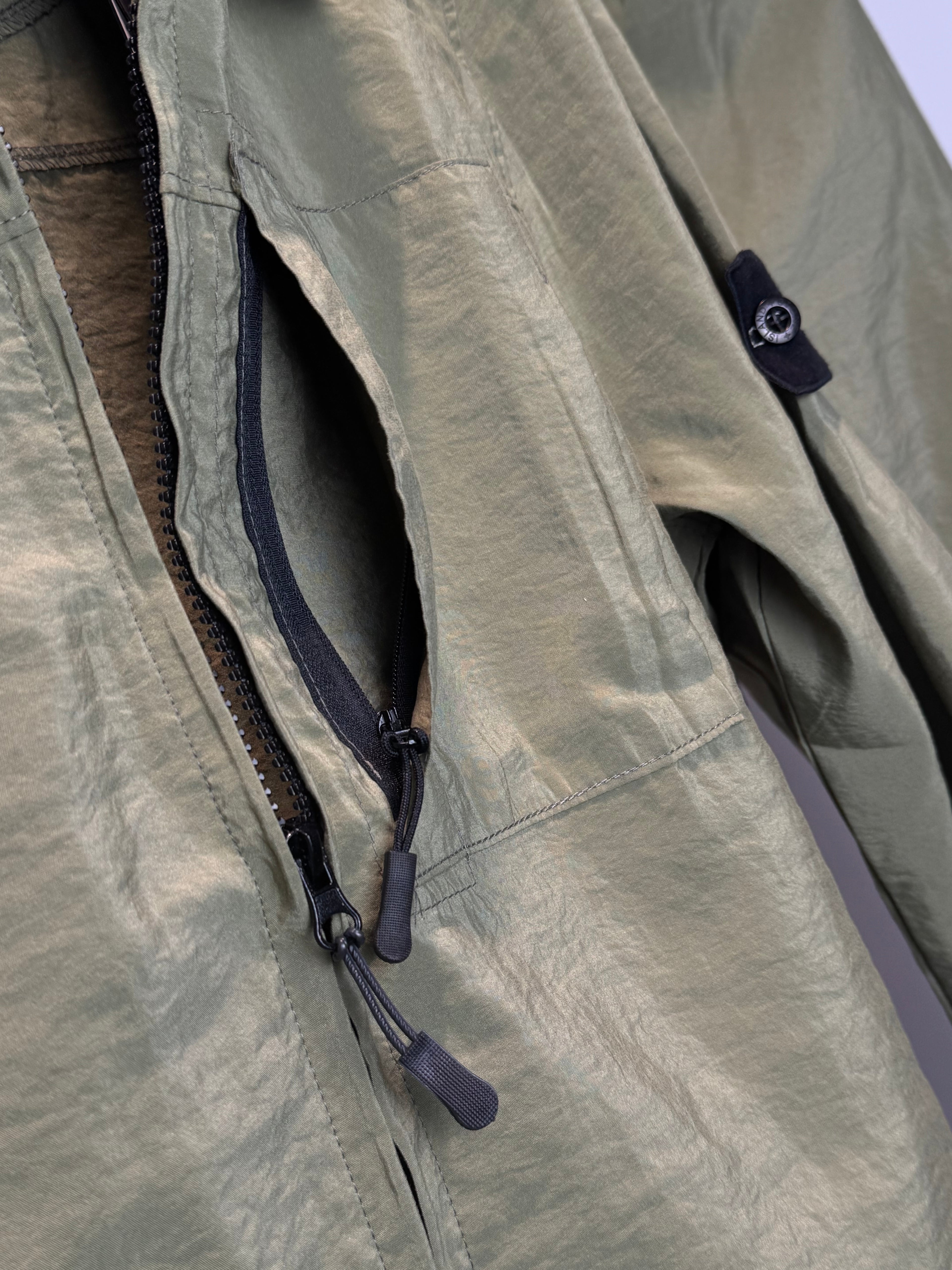 STONE ISLAND LIGHT TRACKSUIT OLIVE (TRIPLE A QUALITY)