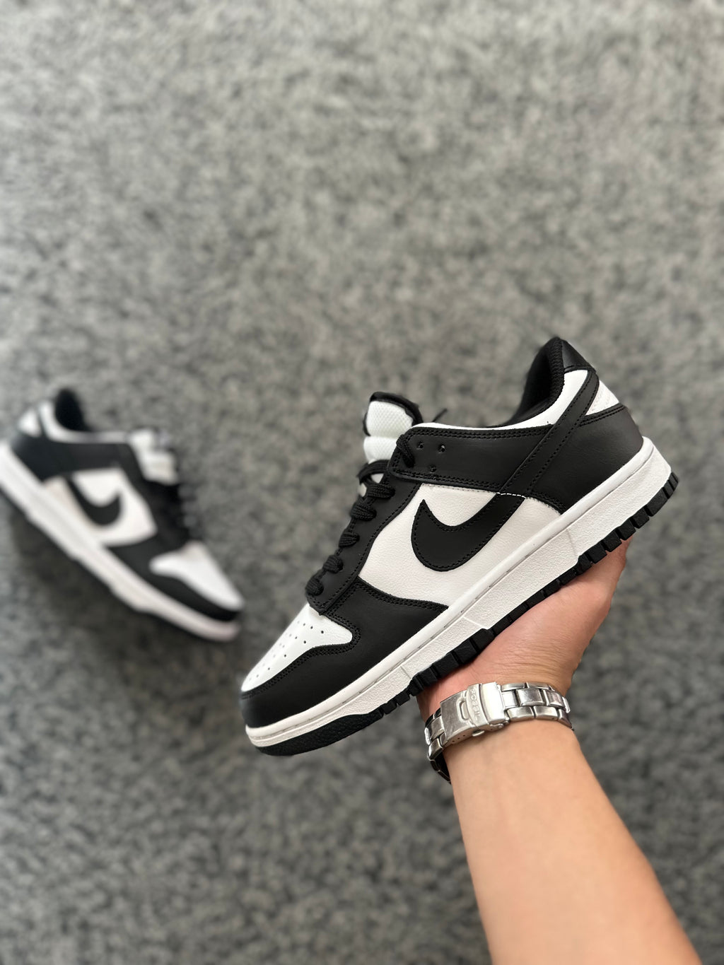 NIKE DUNK LOW PANDA