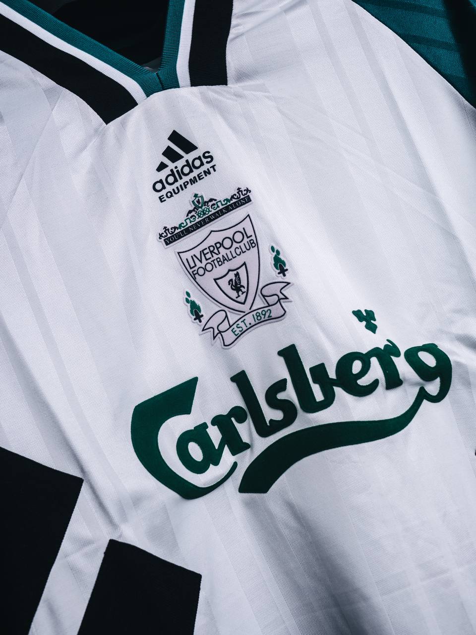 LIVERPOOL AWAY 1993 VINTAGE KIT
