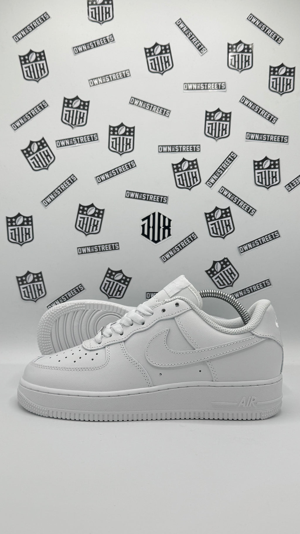 NIKE AIR FORCE 1 TRIPLE WHITE