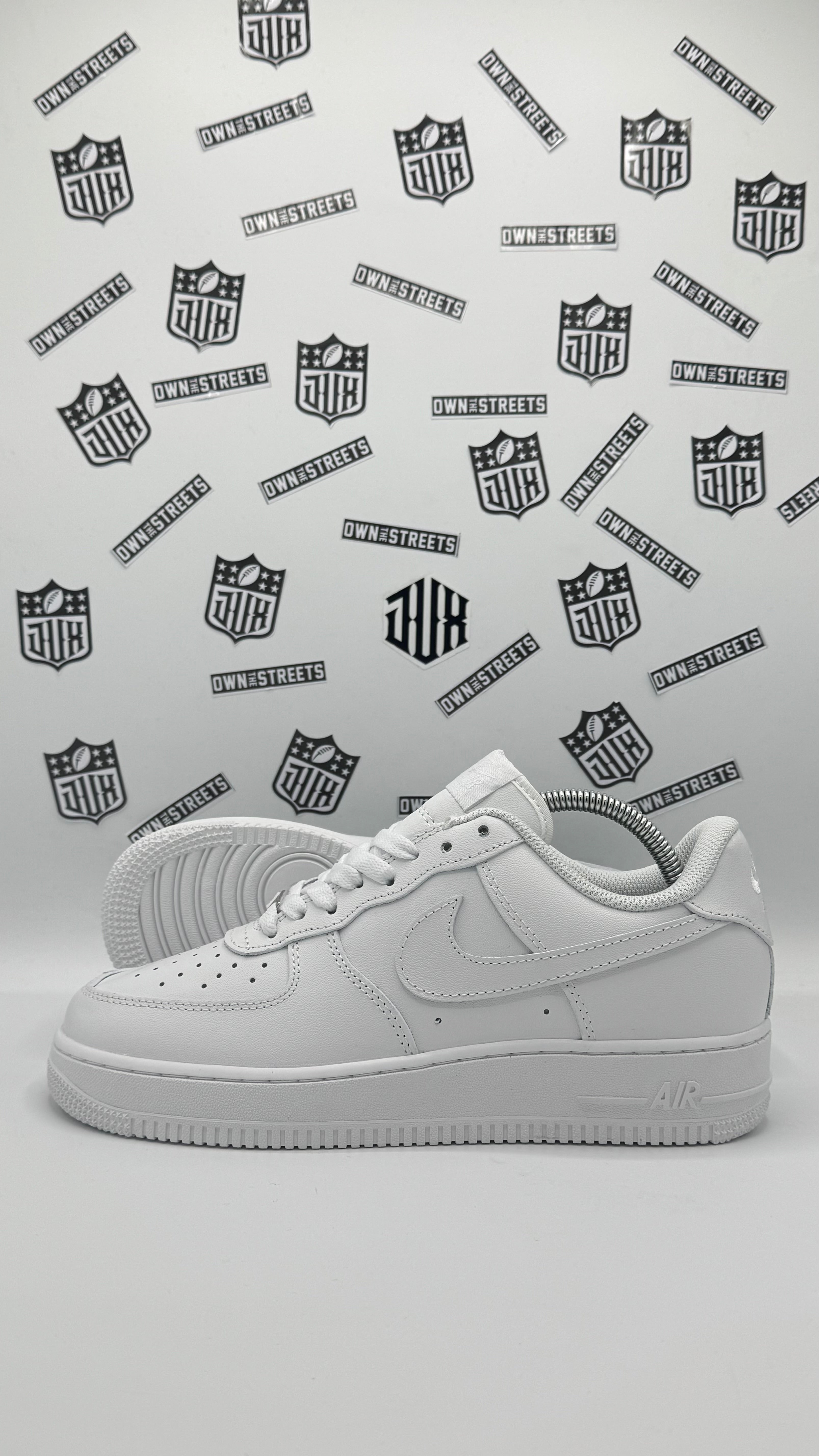 NIKE AIR FORCE 1 TRIPLE WHITE