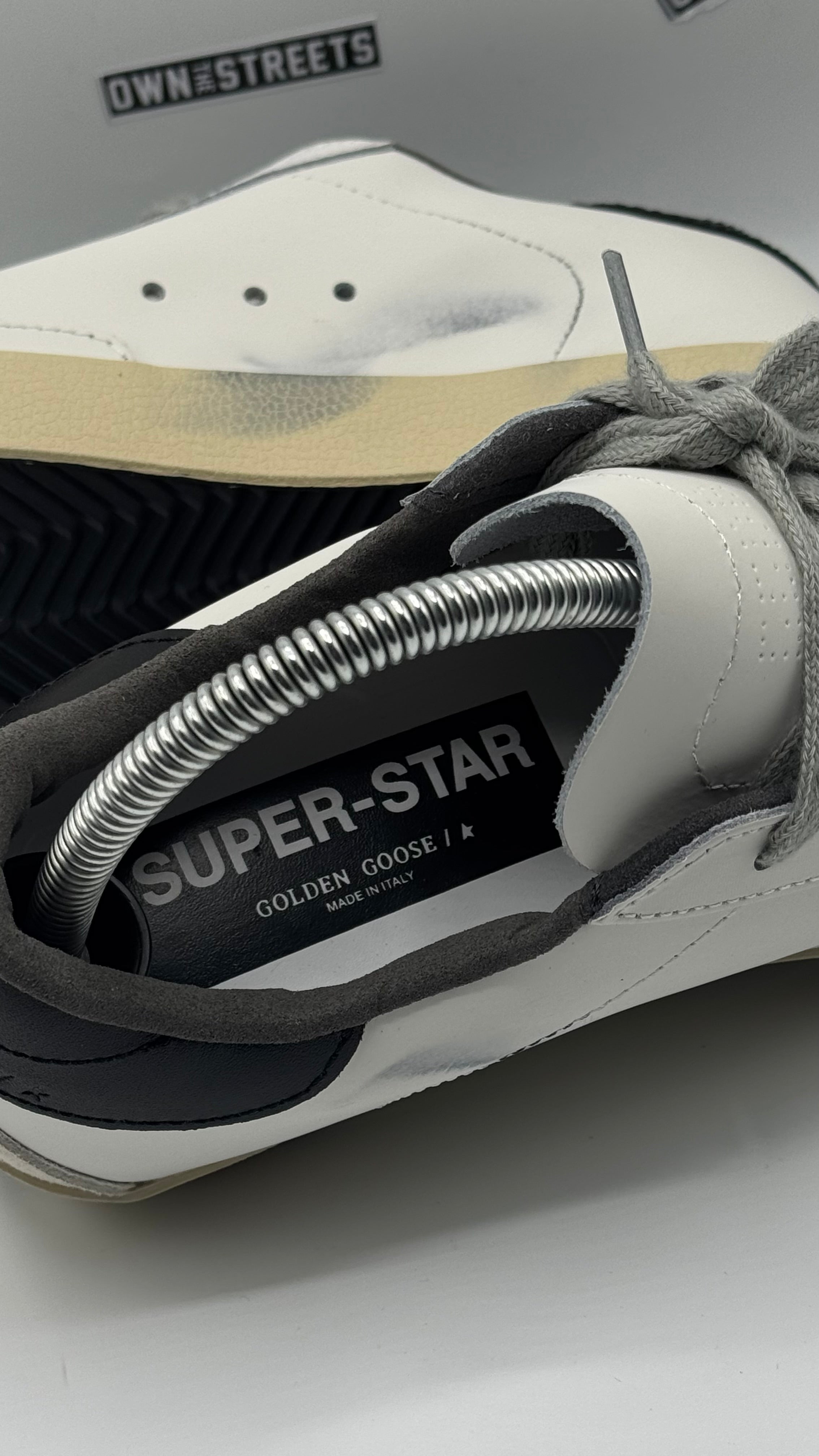 GOLDEN GOOSE SUPERSTAR LOW TOP SNEAKERS