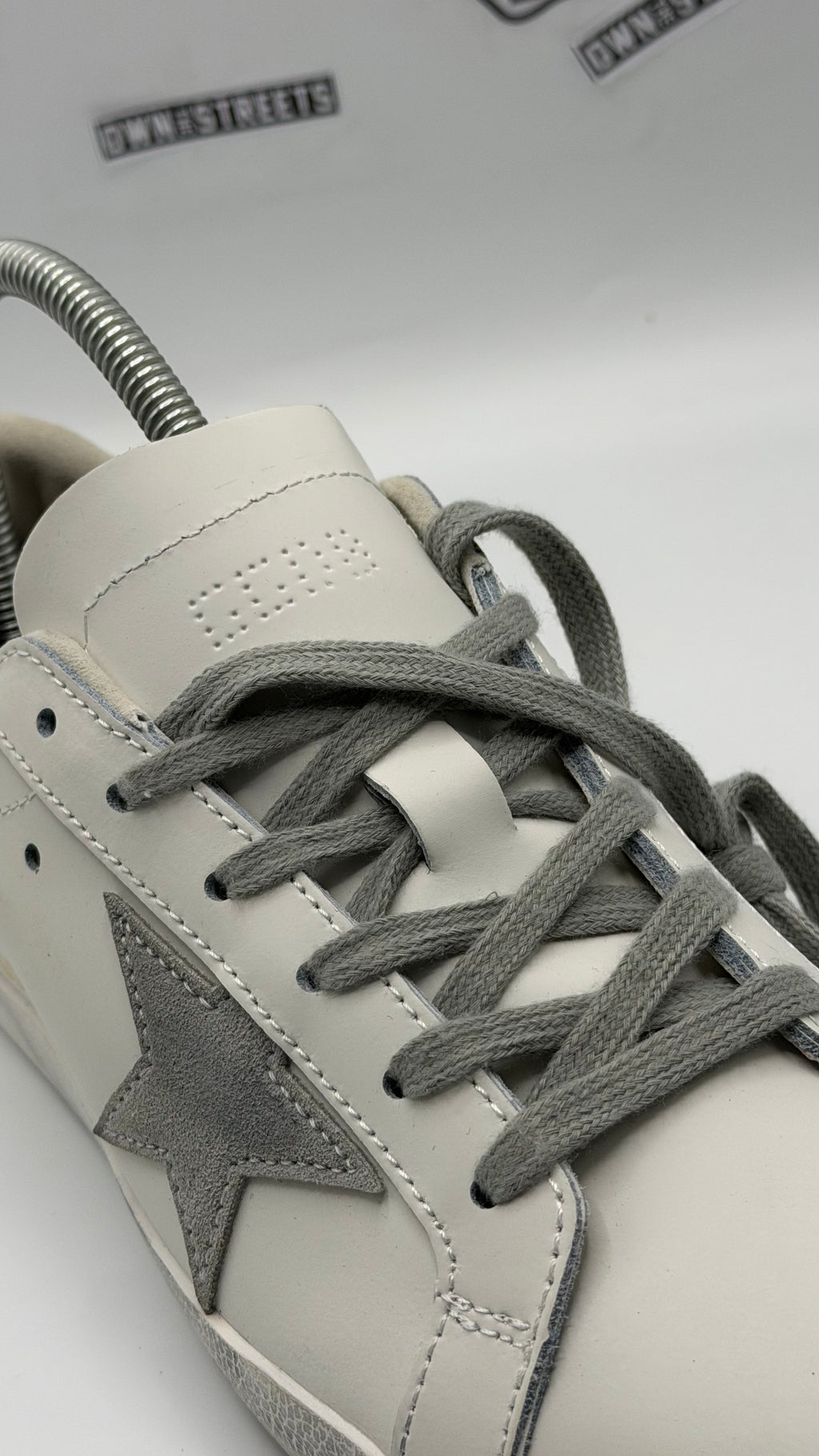 GOLDEN GOOSE SUPERSTAR LOW TOP SNEAKERS