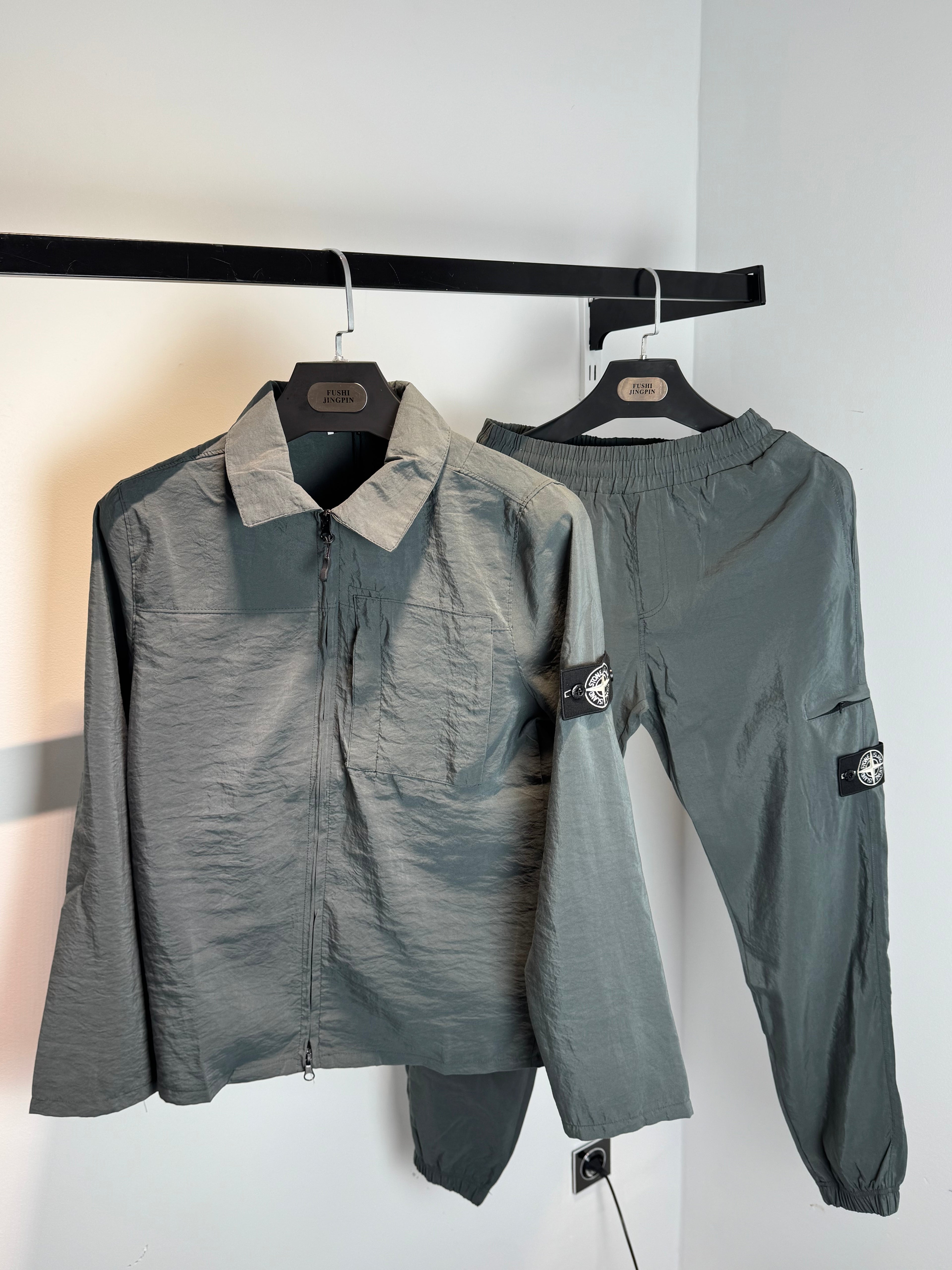 STONE ISLAND LIGHT TRACKSUIT GREY (TRIPLE A QUALITY)