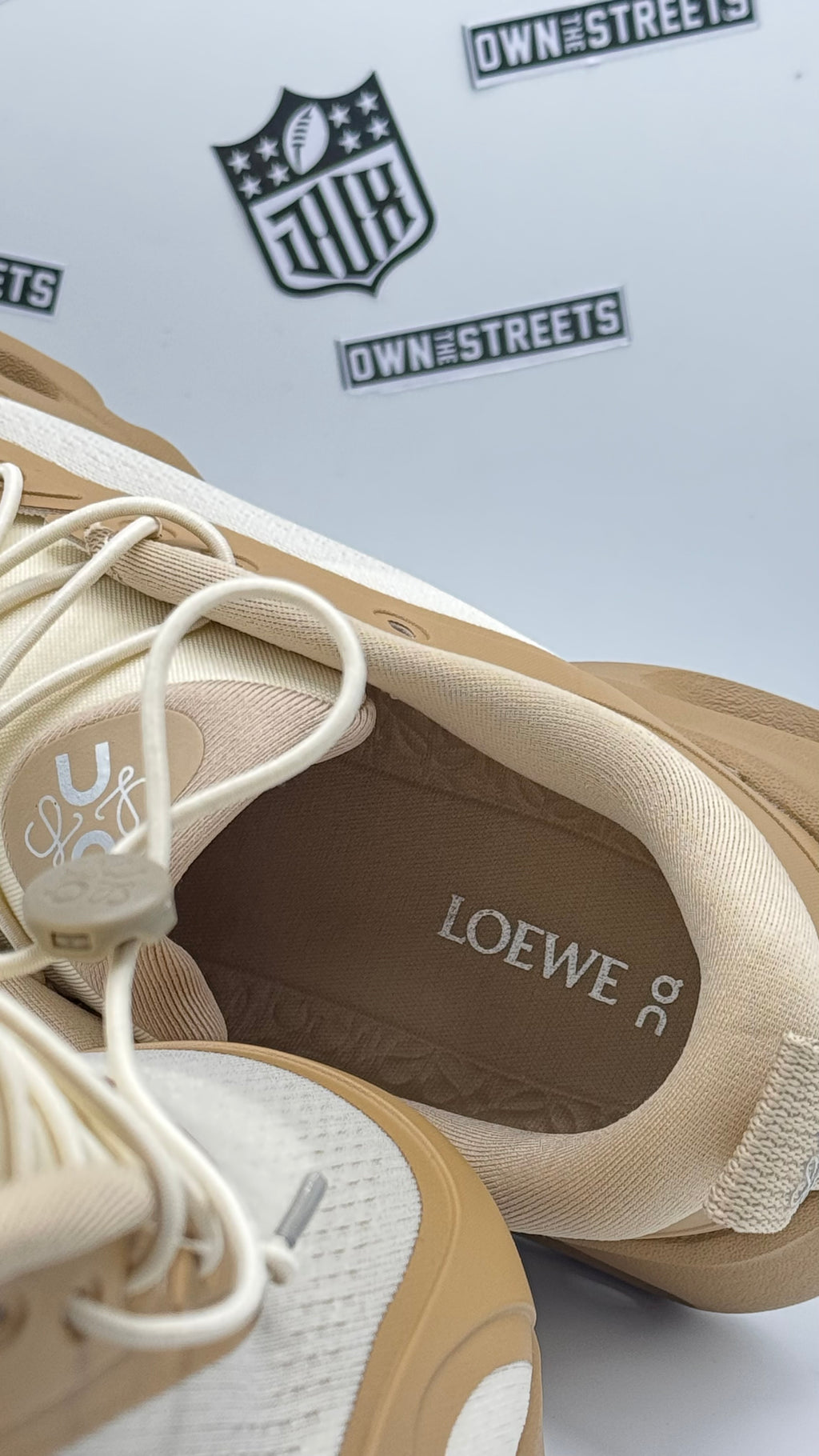 ON X LOEWE CLOUDSOLO DARK SAND