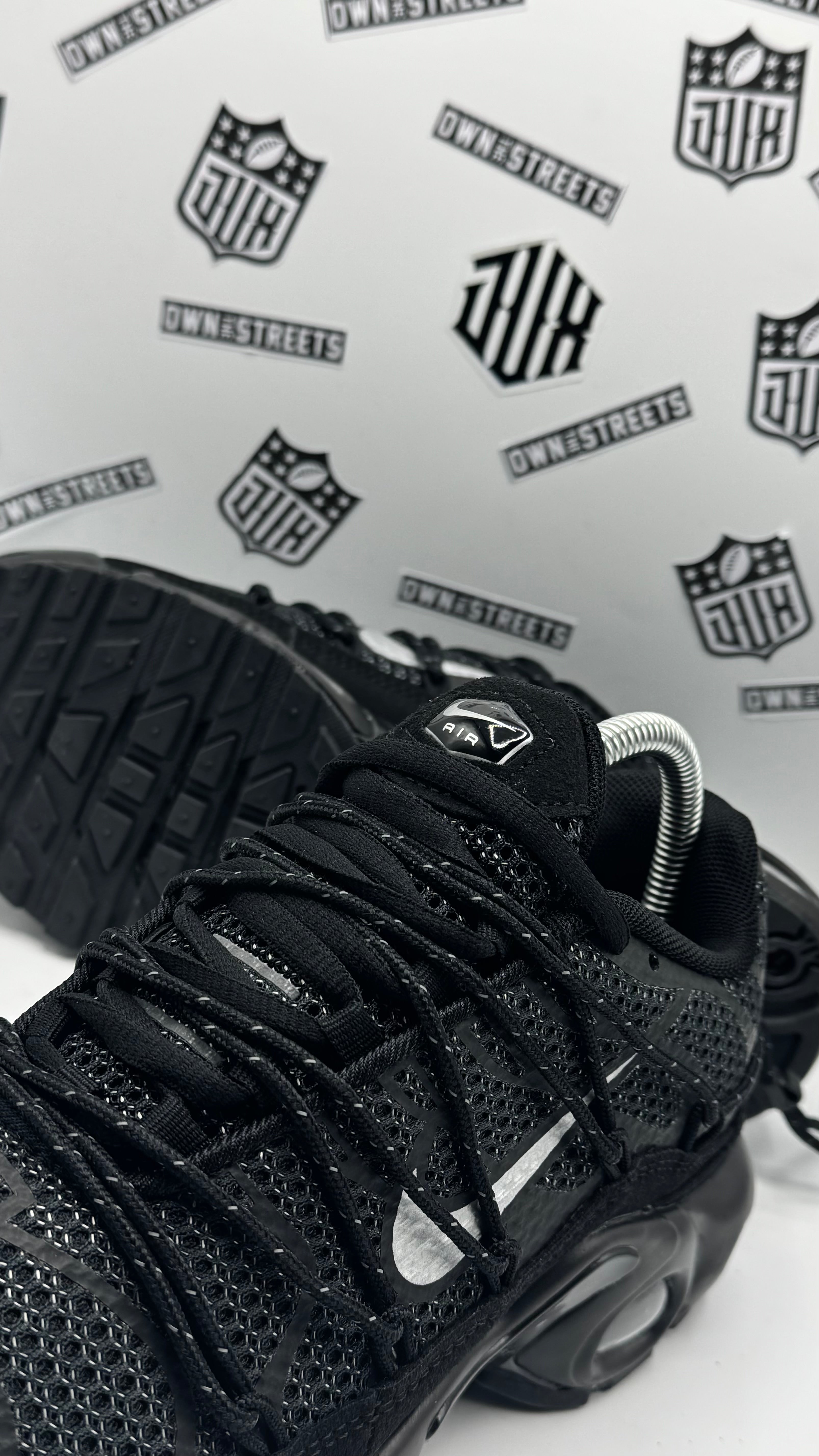 NIKE TN UTILITY BLACK WHITE