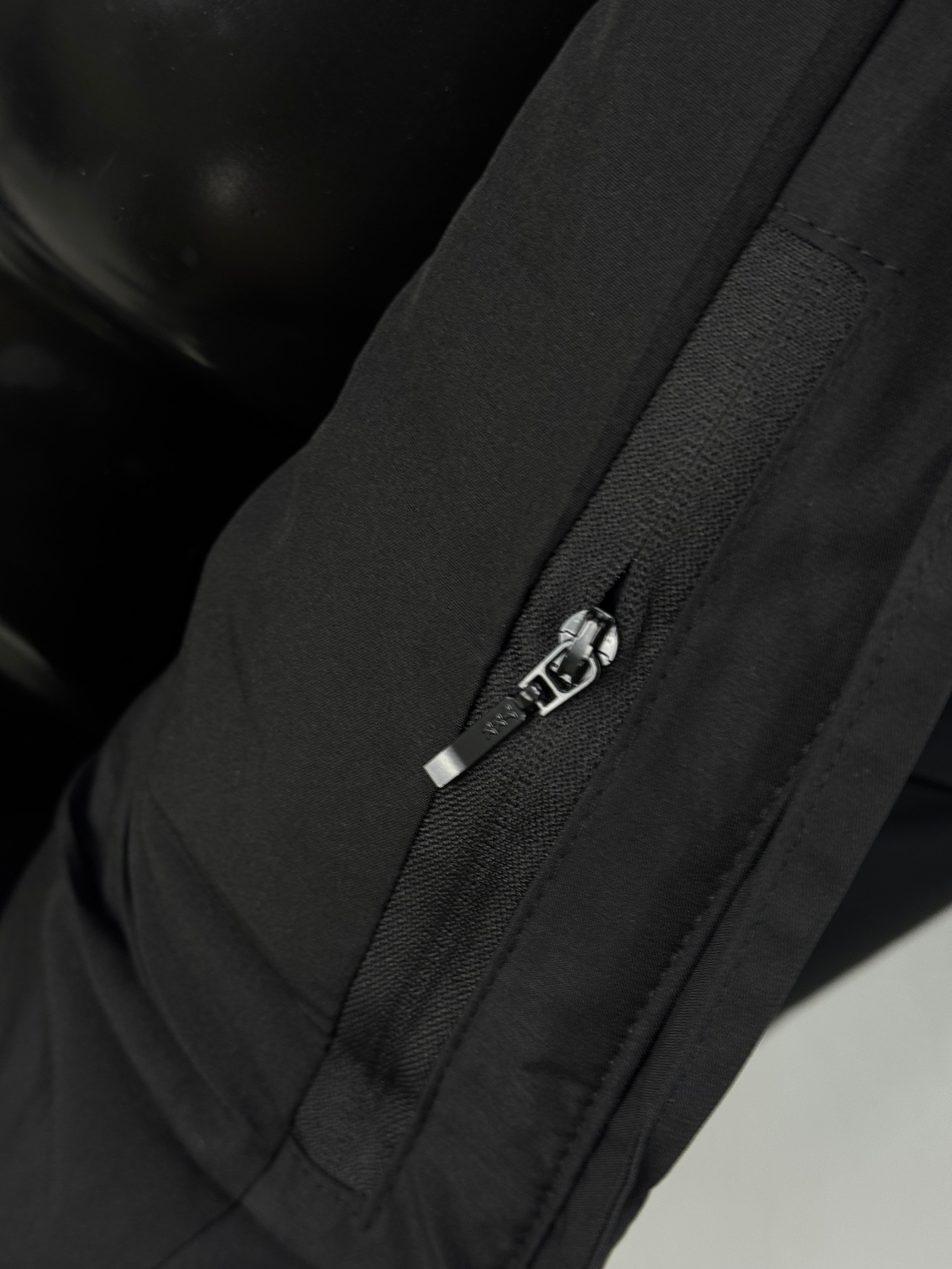 THE NORTH FACE  DryVent  jacket BLACK