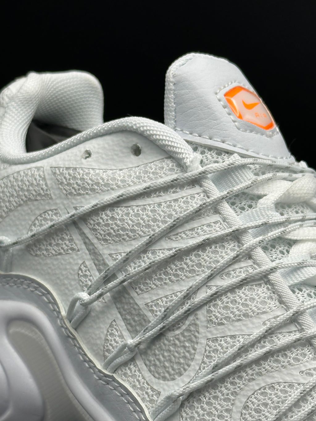 TN AIR UTILITY WHITE