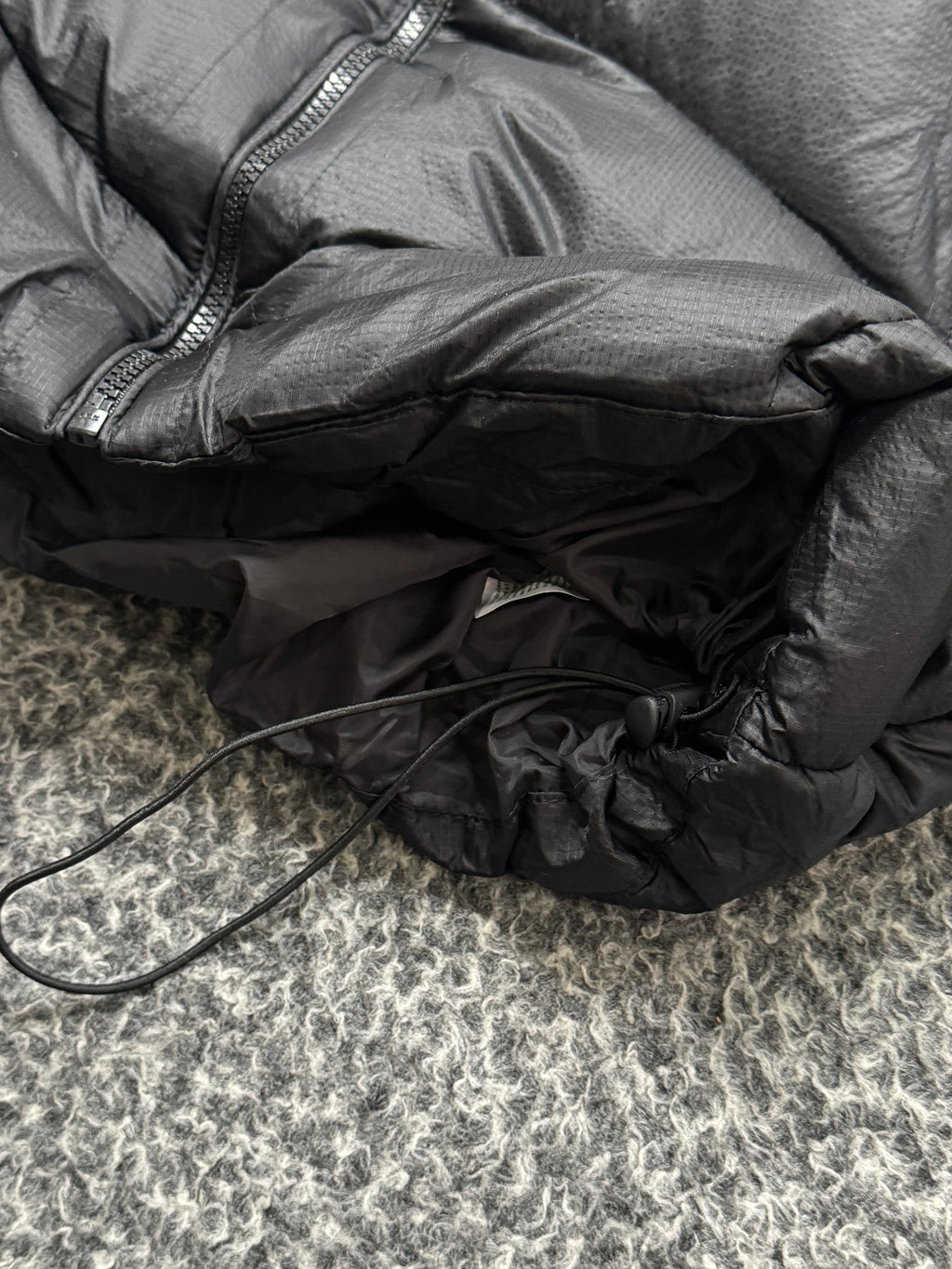 CP COMPANY x PALACE PUFFER BLACK JACKET