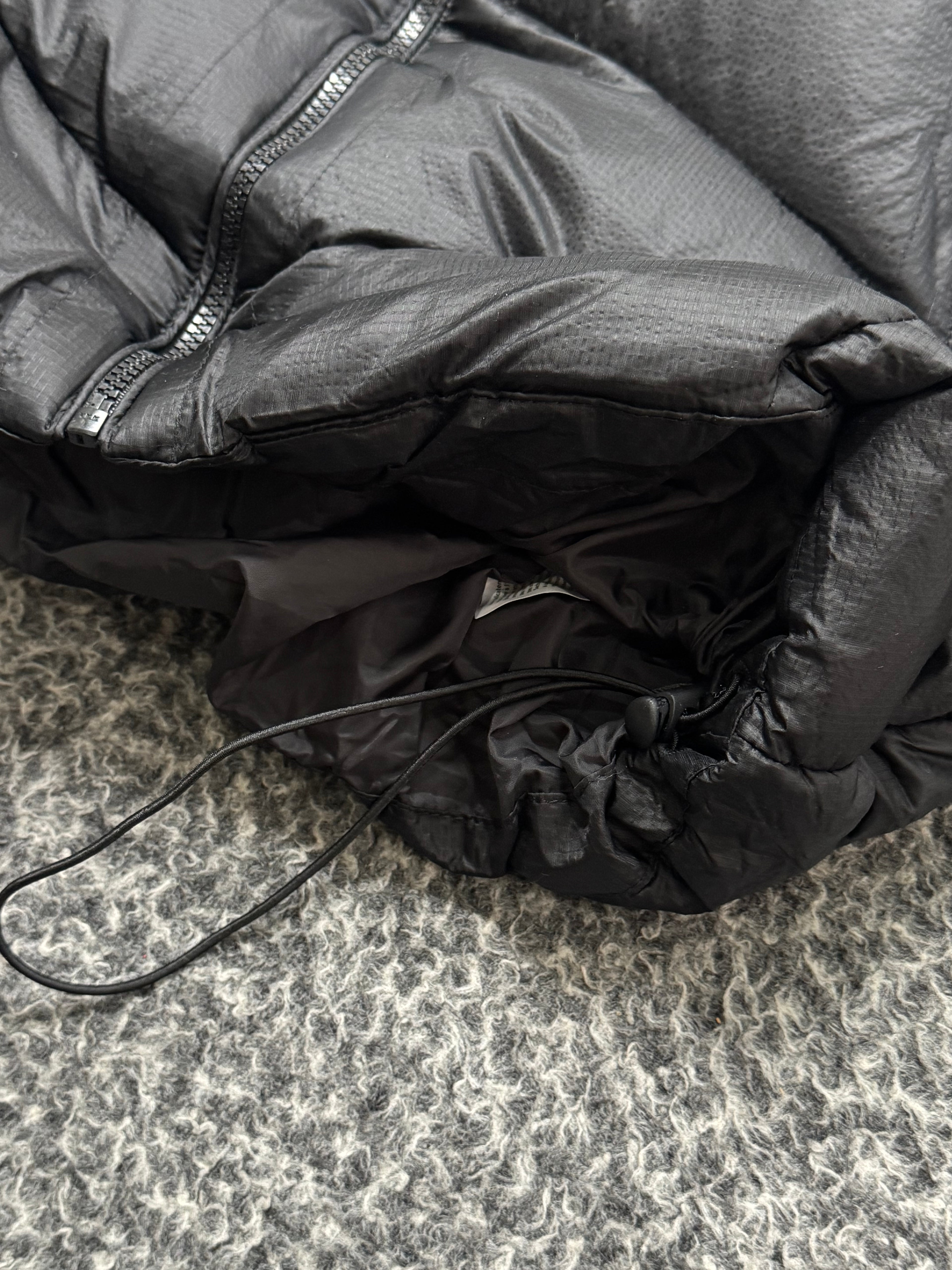 CP COMPANY x PALACE PUFFER BLACK JACKET