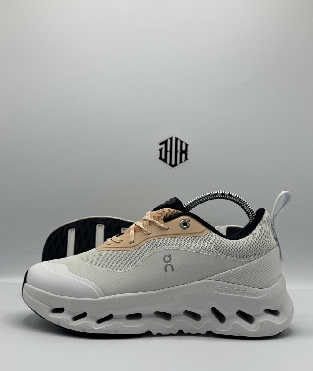 L0EWE x ON CLOUDTINT 2.0 🇨🇭 TAN WHITE