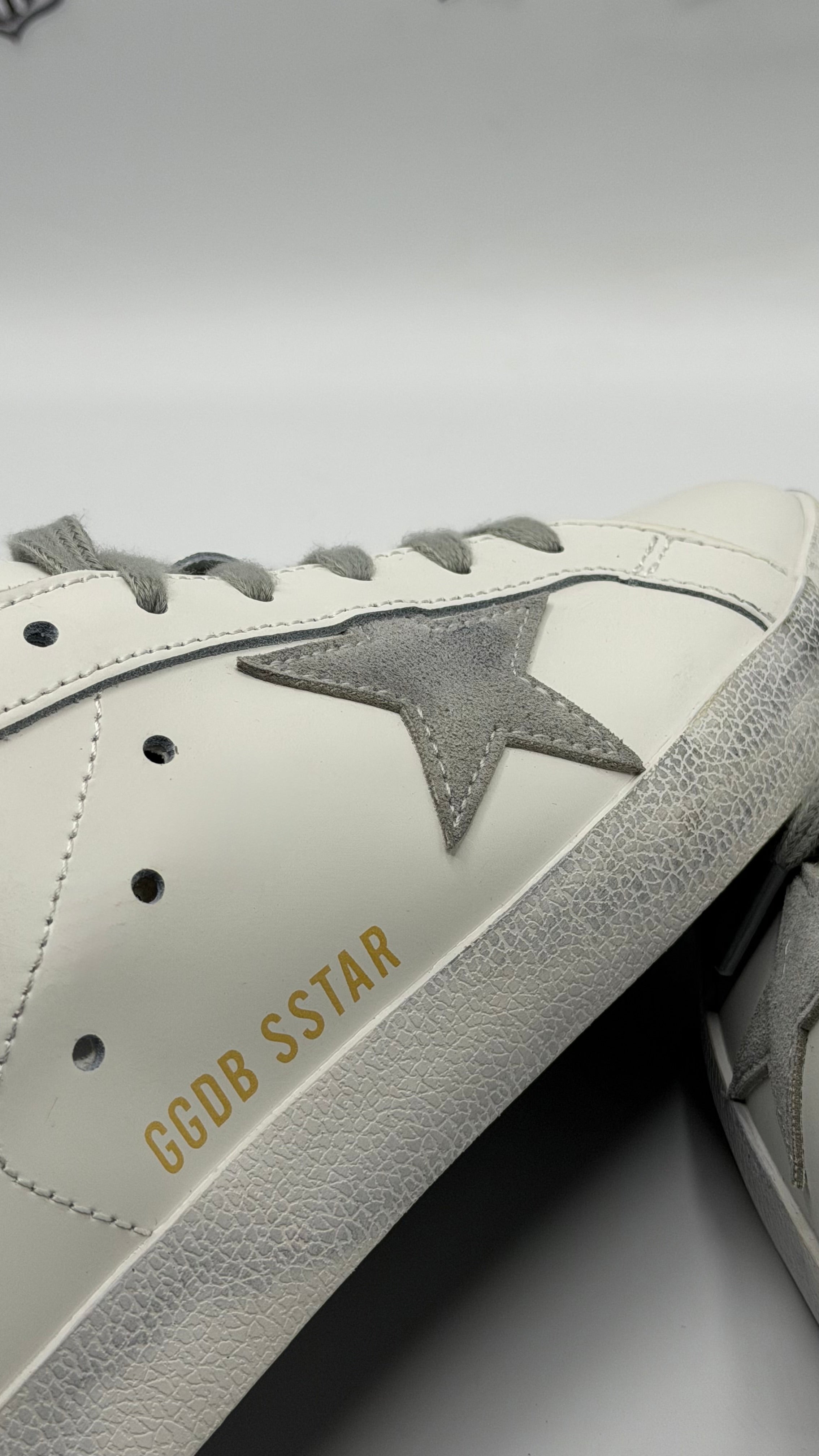 GOLDEN GOOSE SUPERSTAR LOW TOP SNEAKERS