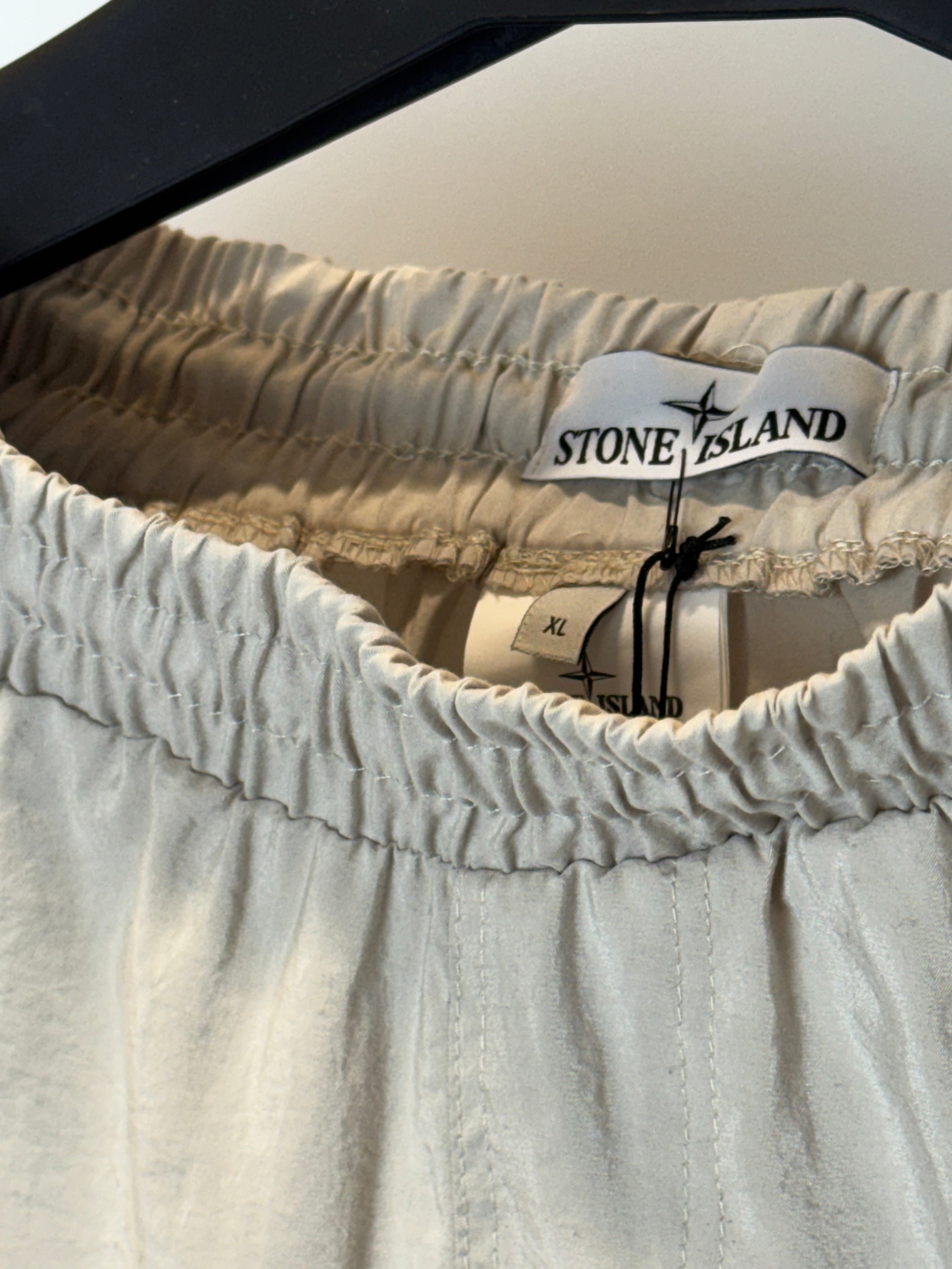 STONE ISLAND LIGHT TRACKSUIT CREAM (TRIPLE A QUALITY)