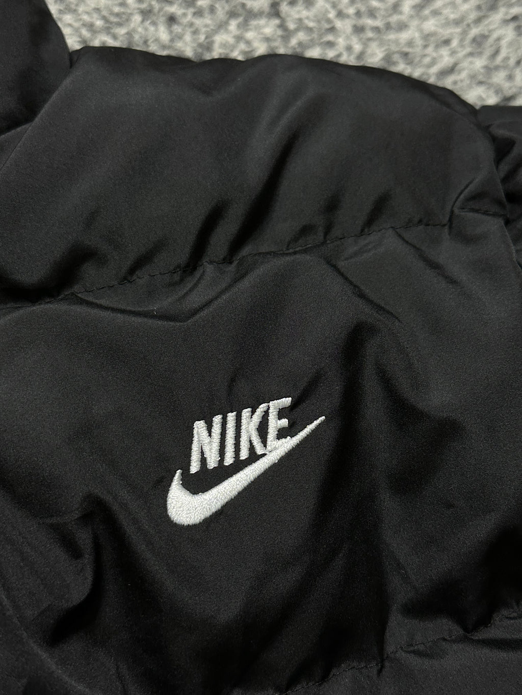 NIKE DOUBLE FACE POLAR PUFFER JACKET