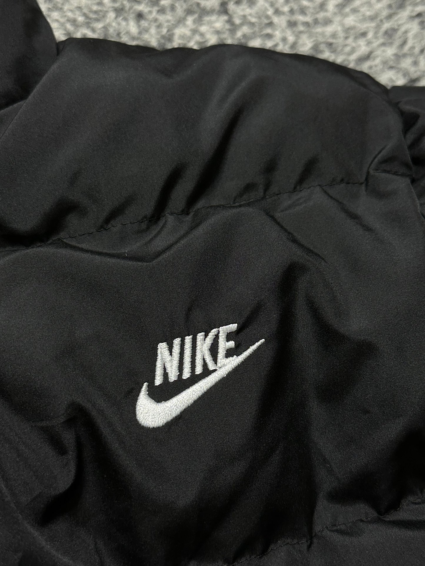 NIKE DOUBLE FACE POLAR PUFFER JACKET