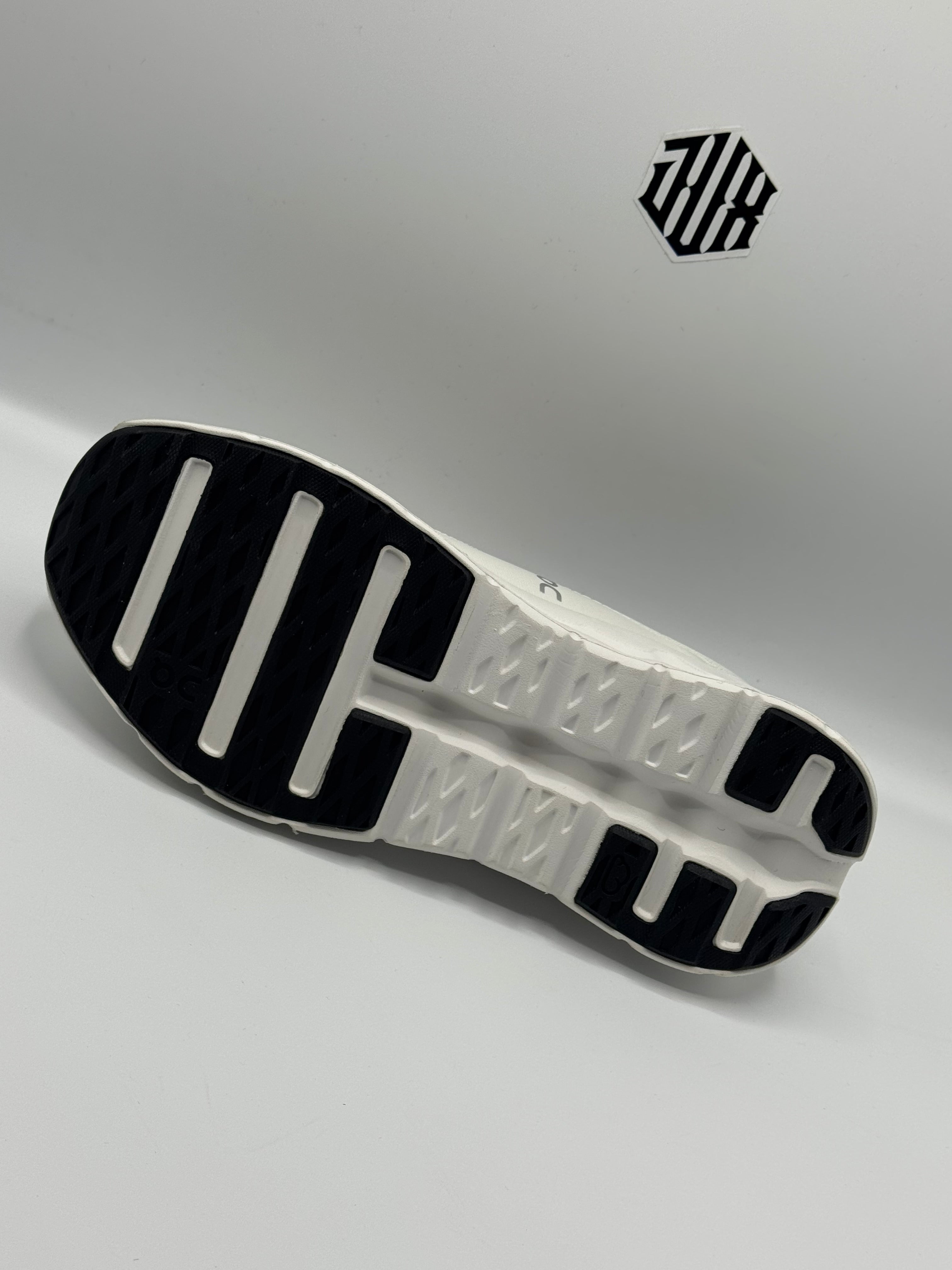 L0EWE x ON CLOUDTINT 2.0 🇨🇭 TAN WHITE