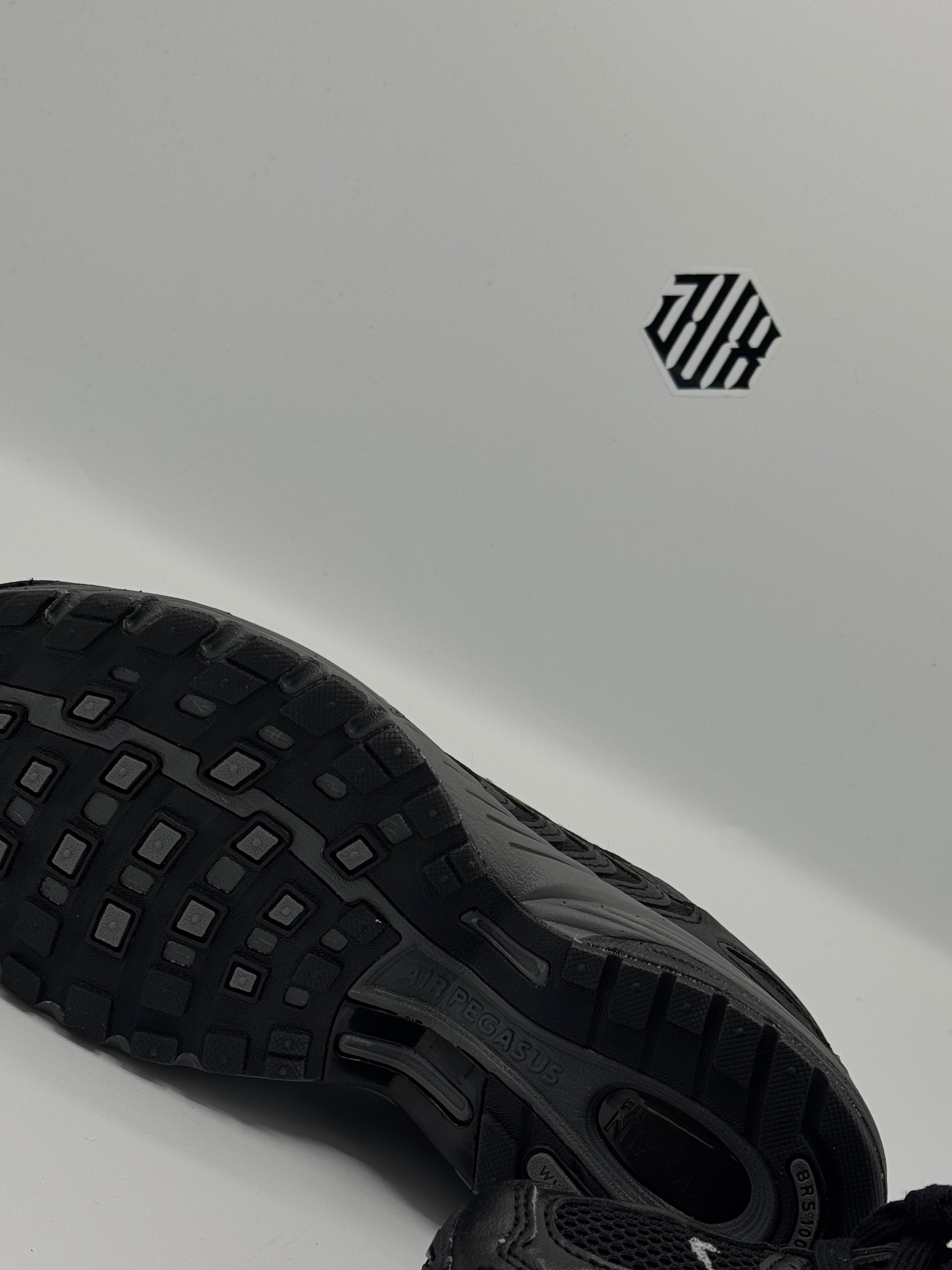 AIR PEGASUS 2k5 BLACK GREY