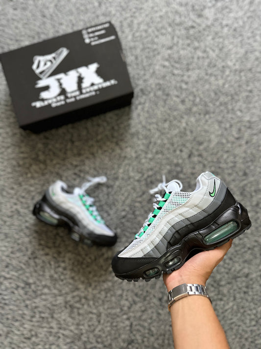 AIR MAX 95 GREEN STADUIM ♻️