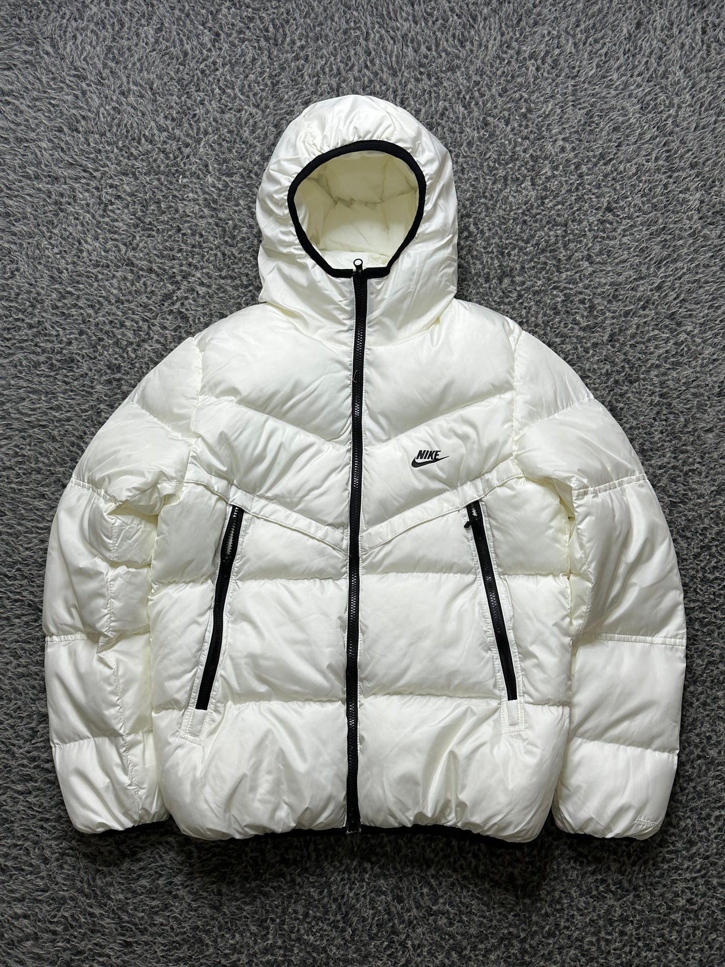 NIKE STORM FIT WHITE PUFFER JACKET