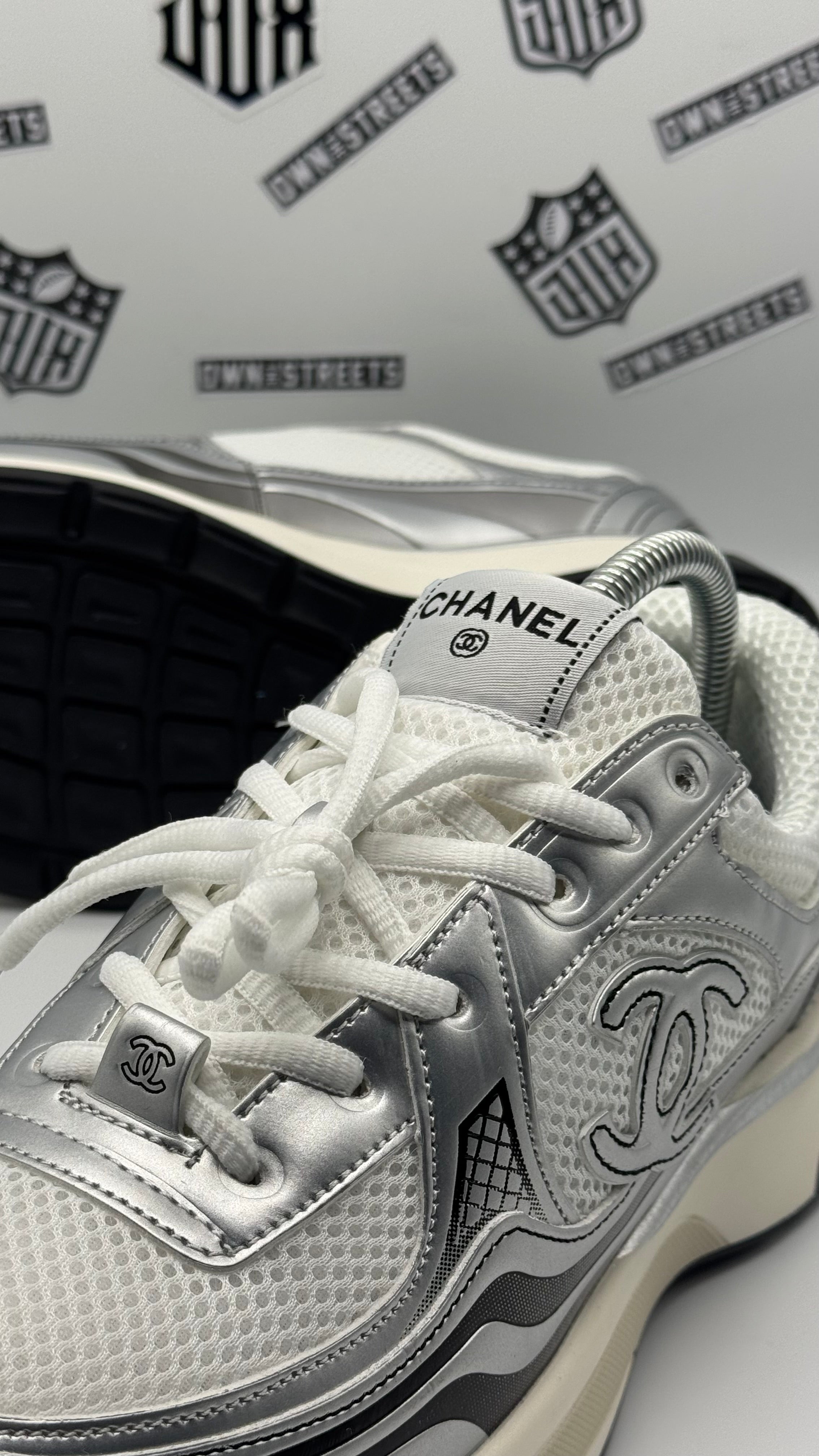 CHANEL CC RUNNER SILVER