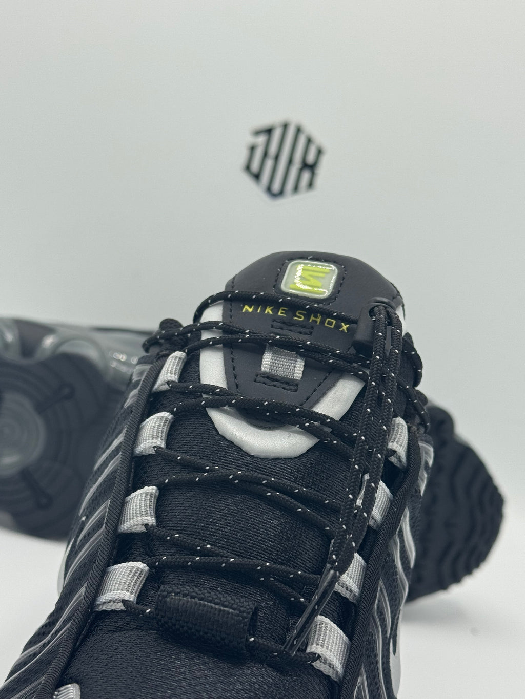 SHOX TL BLACK METALLIC GREY