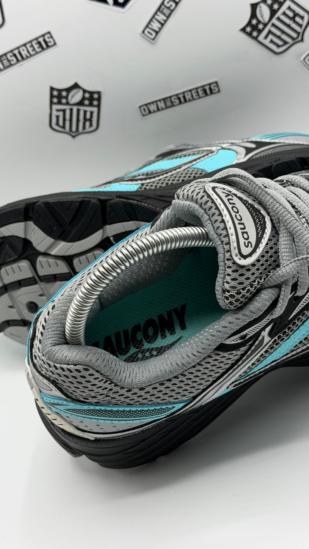 Saucony ProGrid Omni 9 Teal Metallic Silver