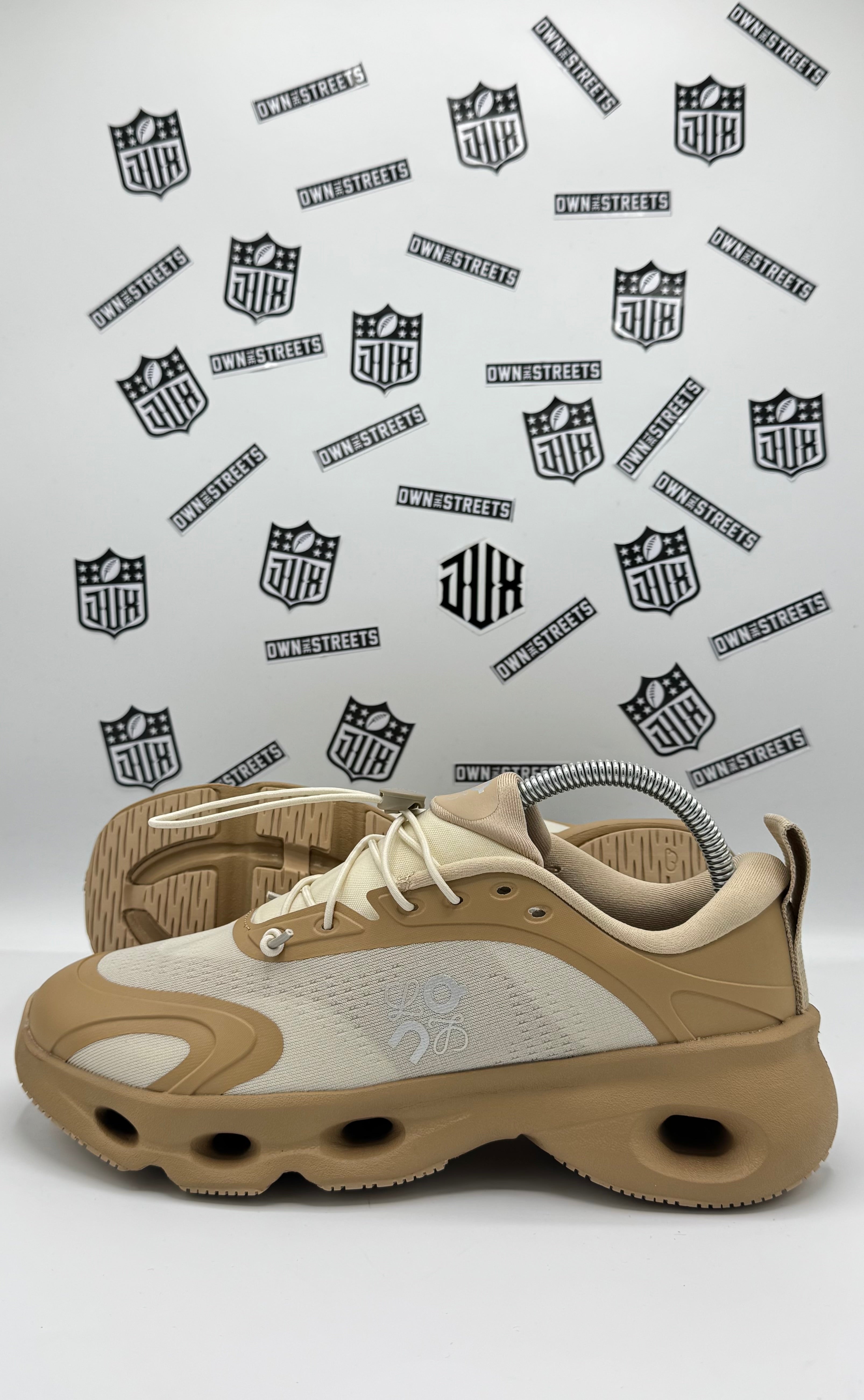 ON X LOEWE CLOUDSOLO DARK SAND