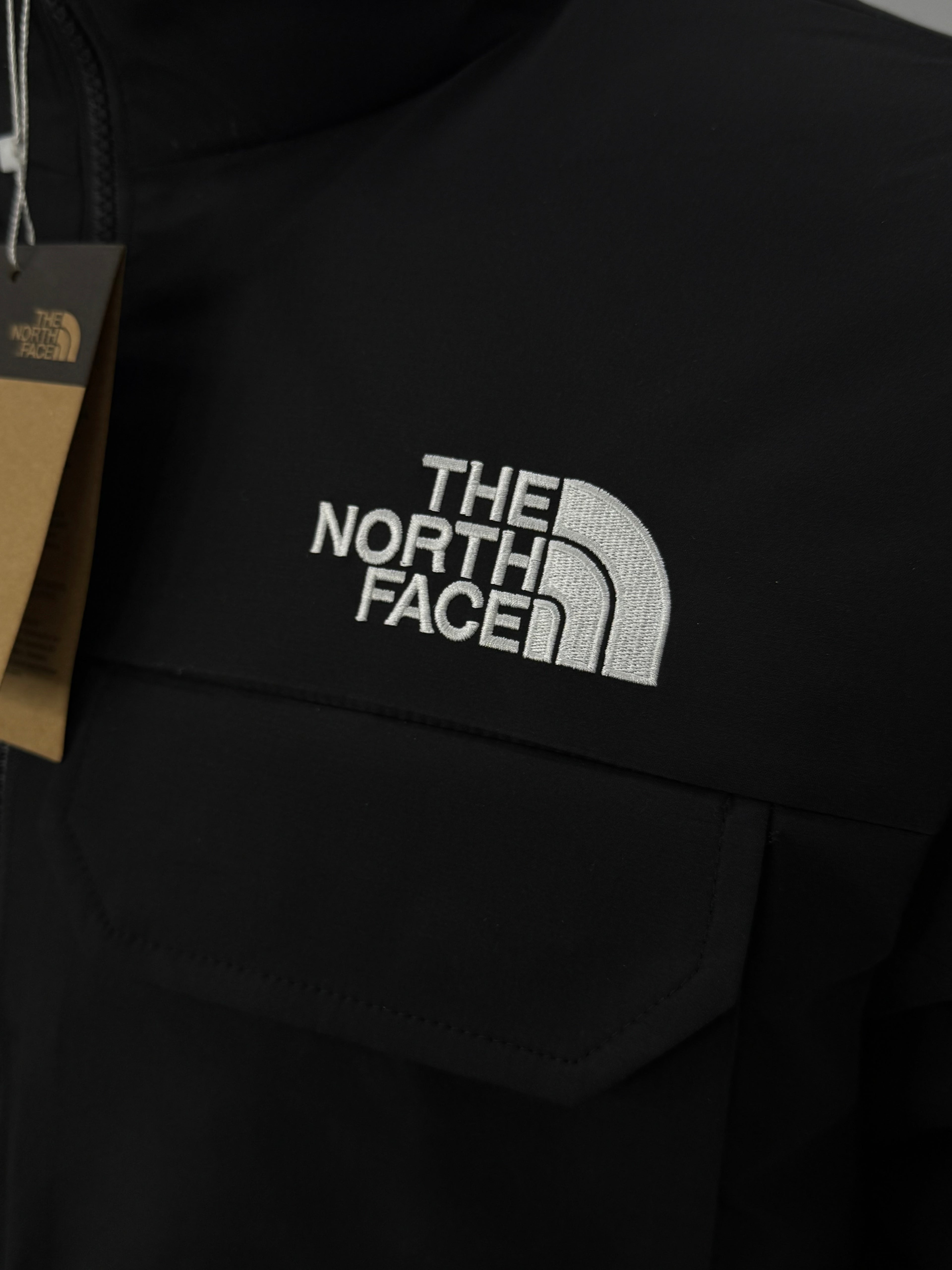 THE NORTH FACE  DryVent  jacket BLACK