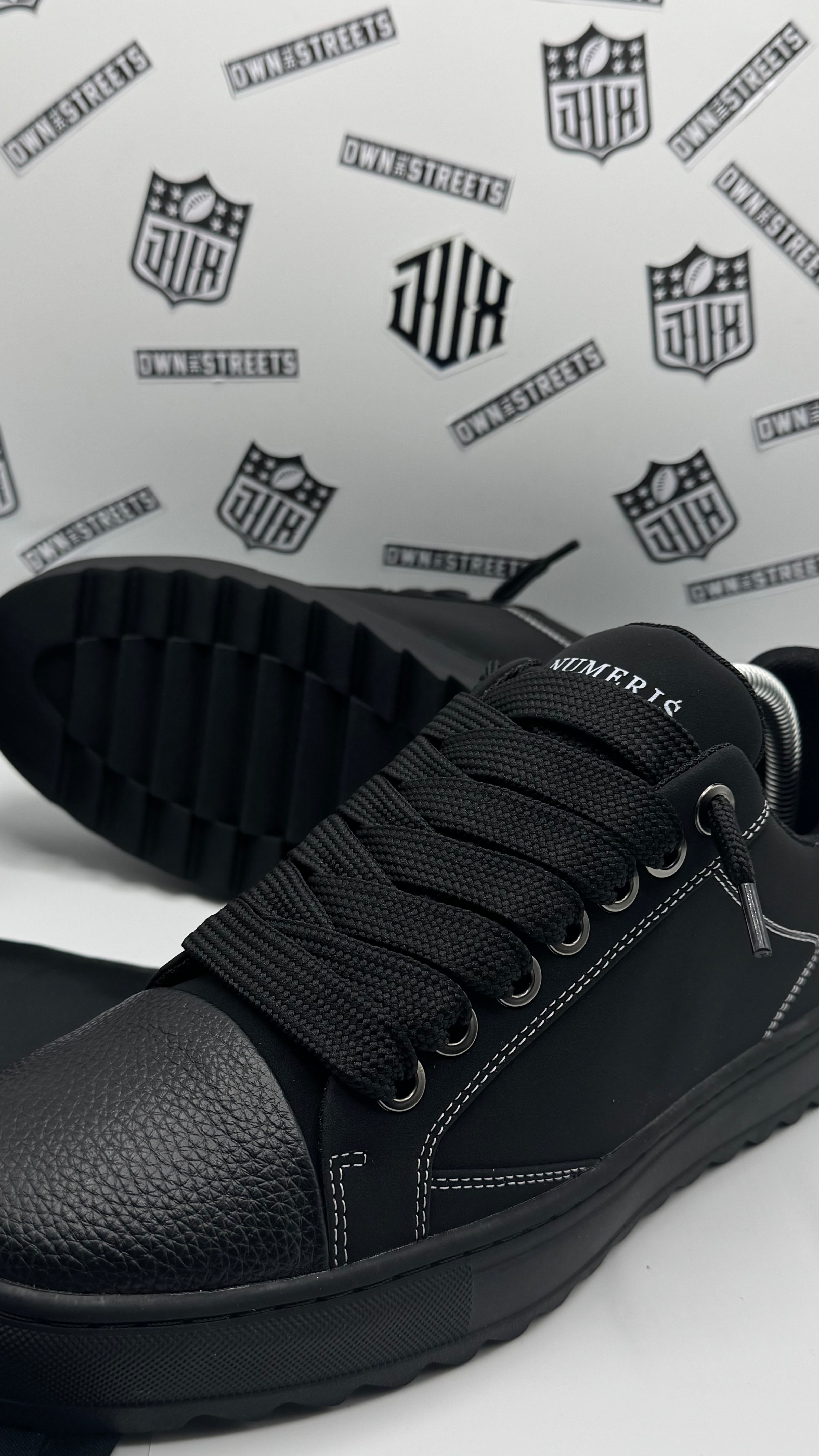 NUMERIS SNEAKERS FULL BLACK (VVHQ)