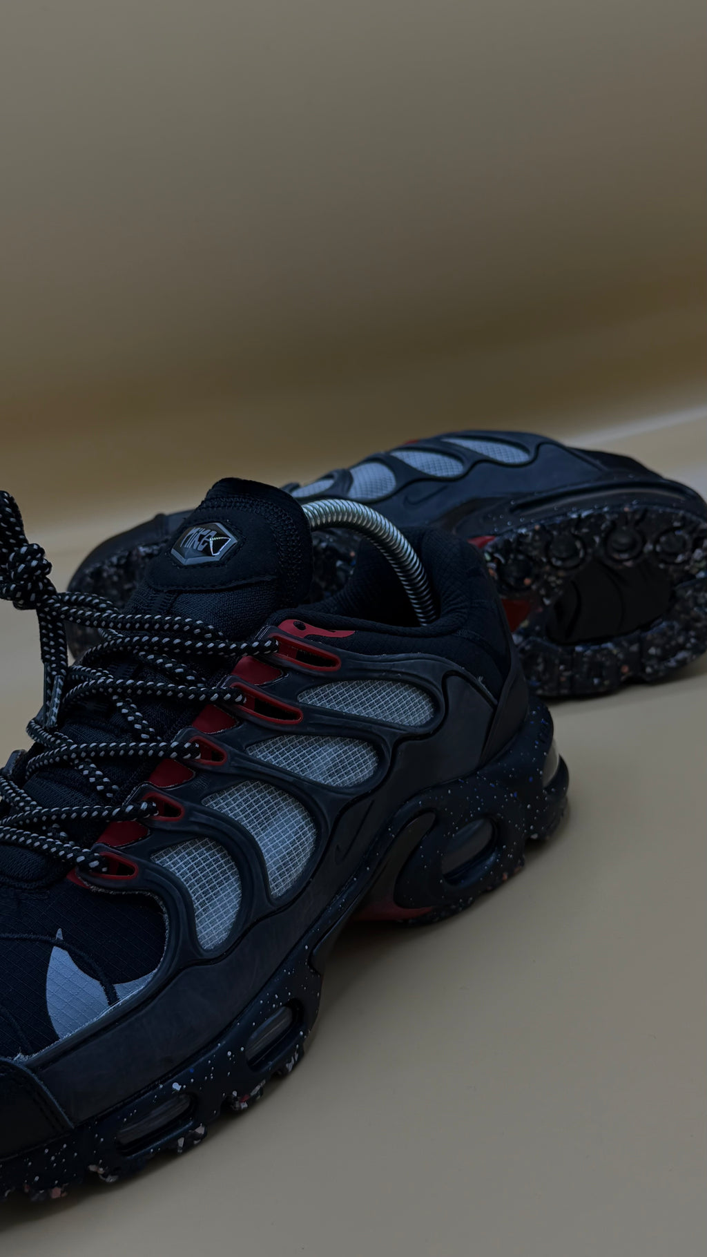 NIKE TS TERRASCAPE BLACK RED