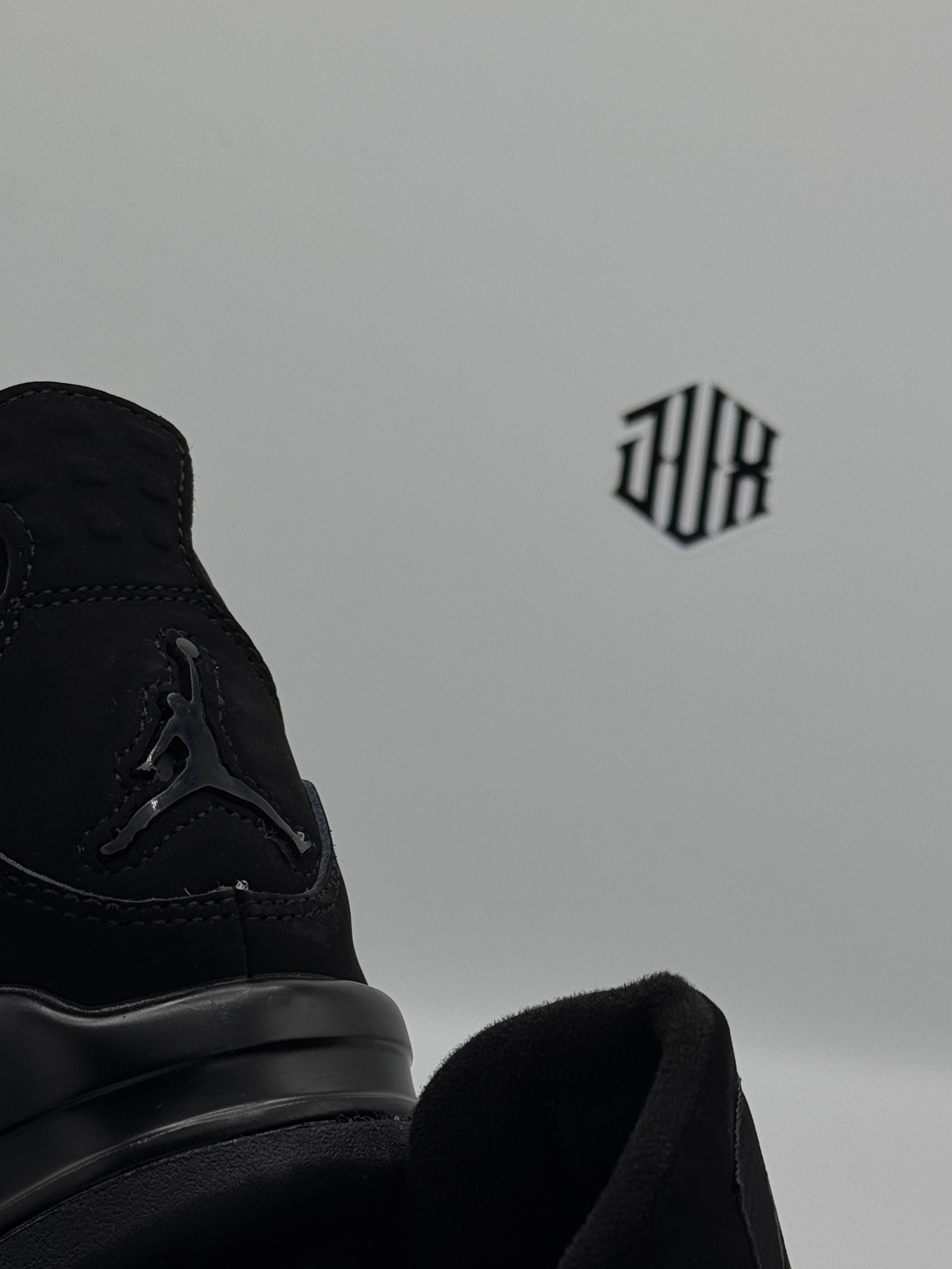 AIR JORDAN 4 BLACK CAT