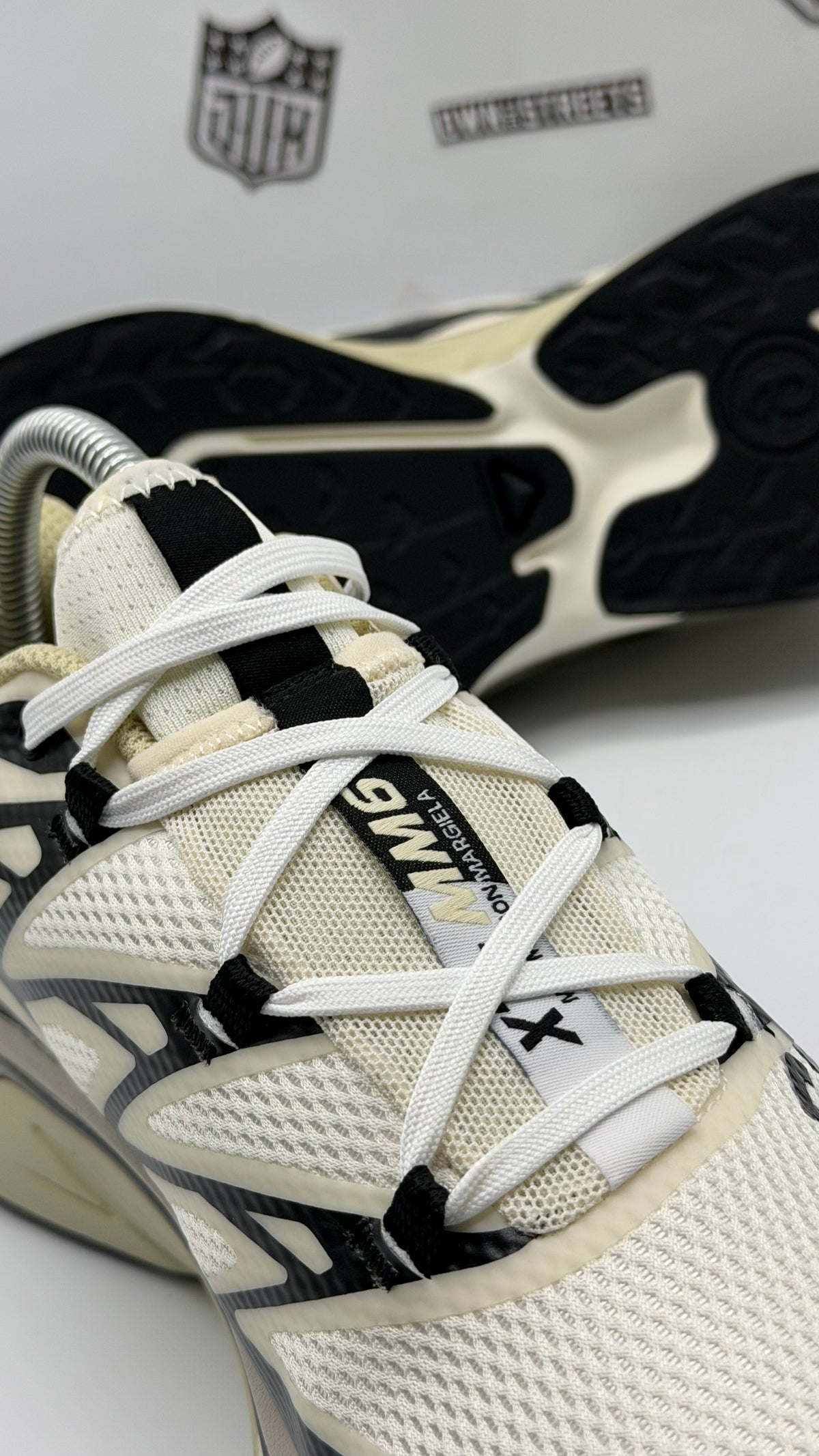 SALOMON XT-MM6 x MAISON MARGIELA VANILLA ICE