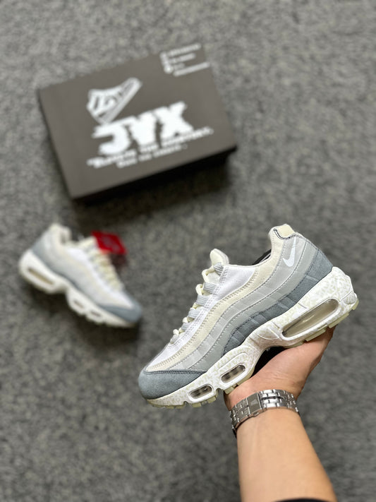 AIR MAX 95 ANATOMY LIGHT BONE