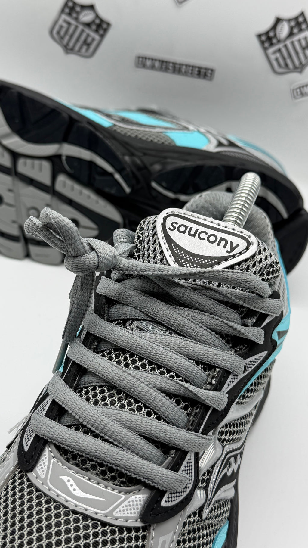 Saucony ProGrid Omni 9 Teal Metallic Silver