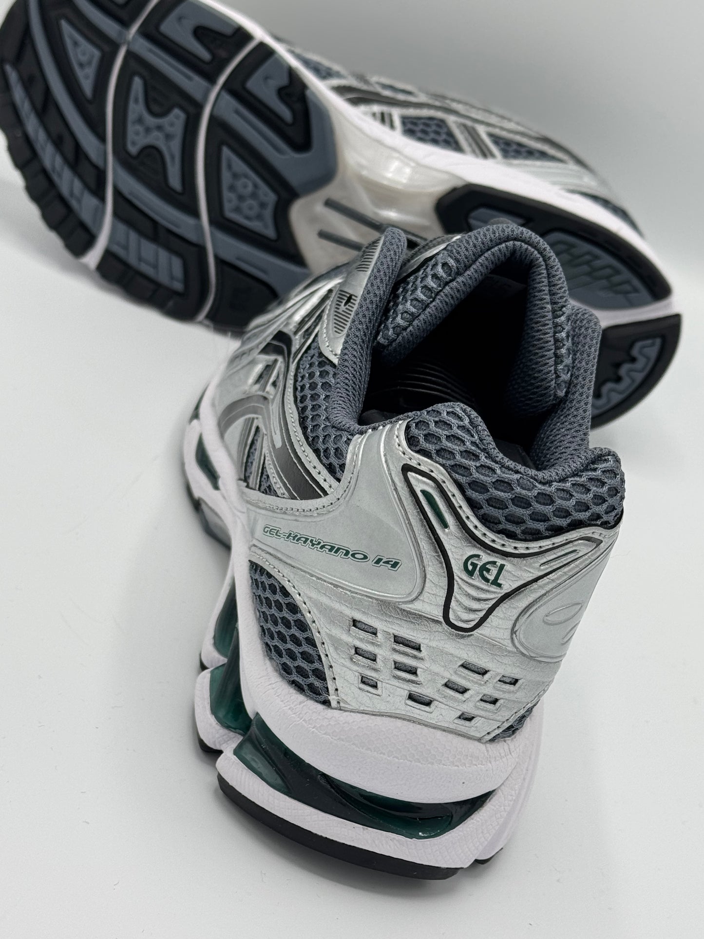 ASICS GEL KAYANO 14 METALLIC