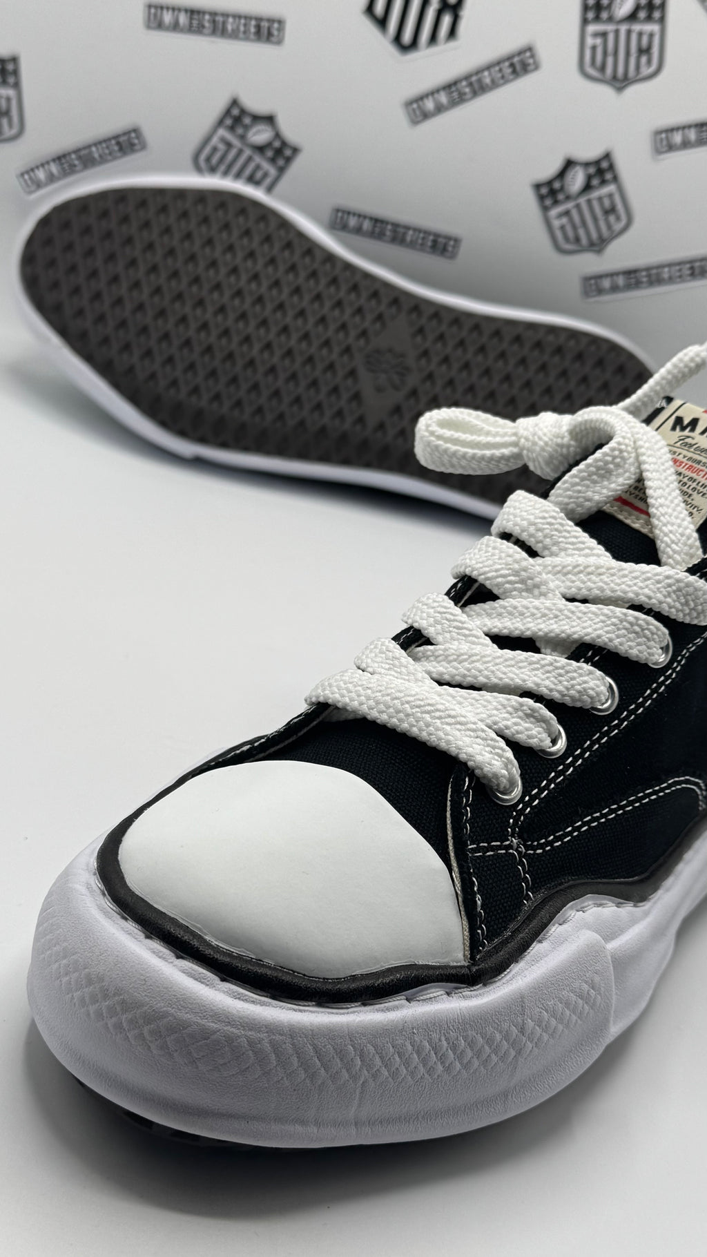 MMY PETERSON OG SOLE CANVAS